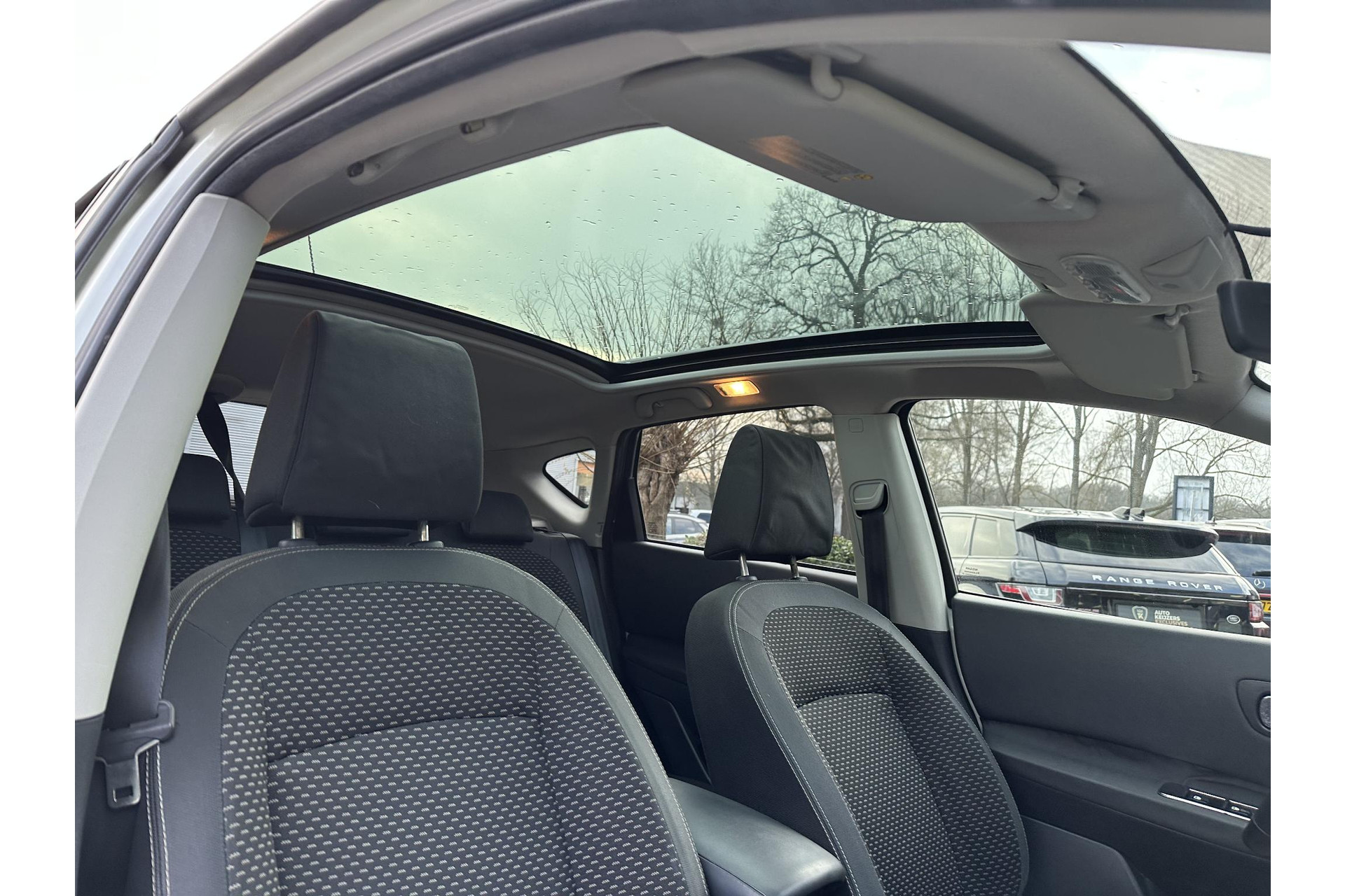 Nissan QASHQAI 2.0 dCi Connect Edition 4WD 2010  14