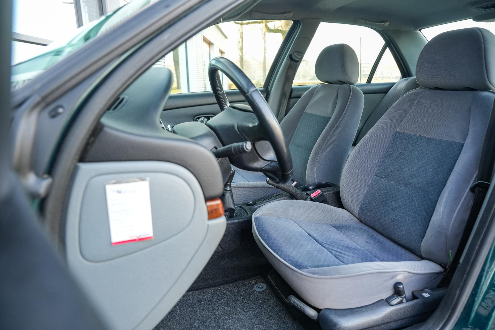 Peugeot 406 1.8-16V STX 2000  8