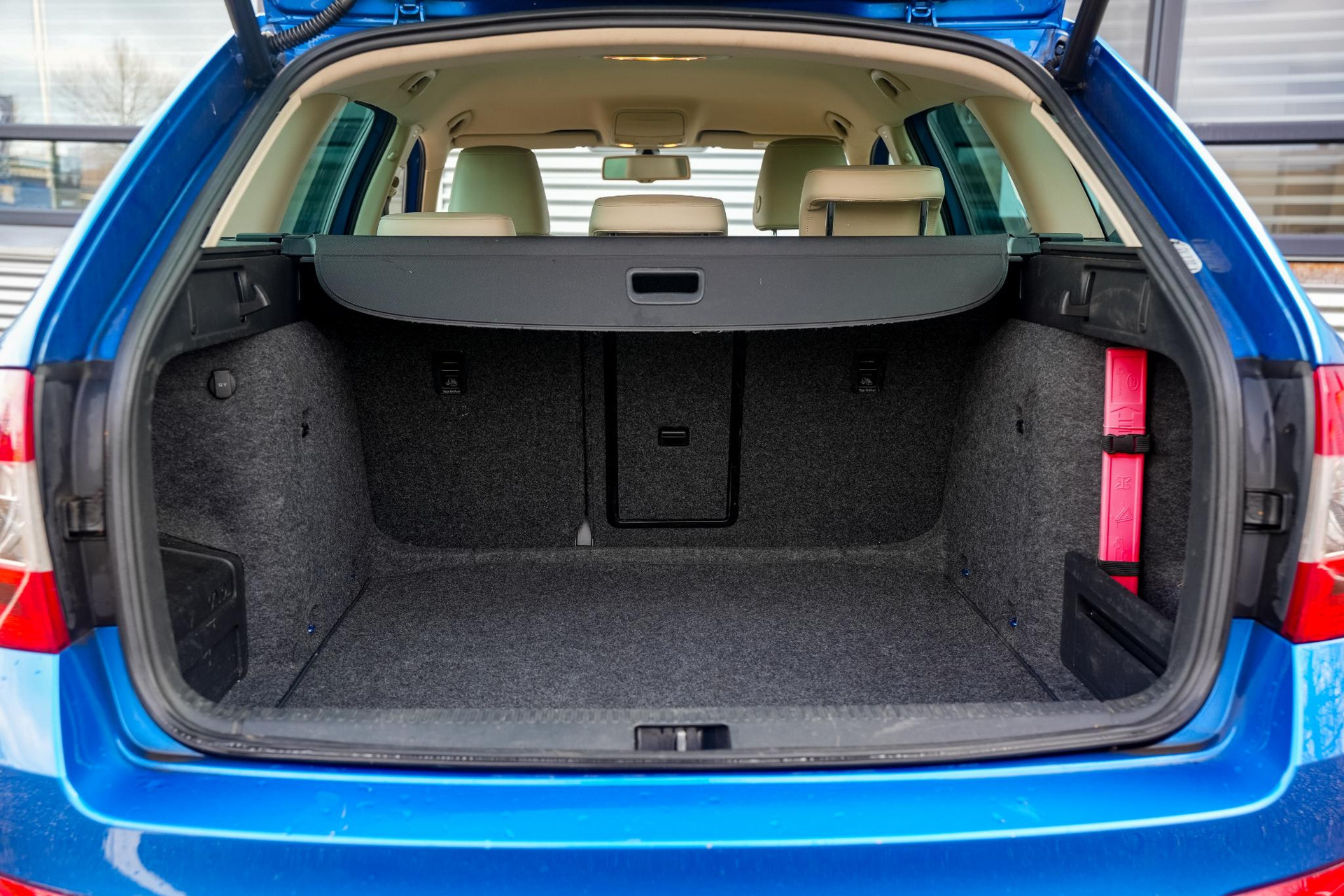 Škoda Octavia Combi 1.4 TSI Greentech Elegance Businessline 2014 Race blue metallic 26