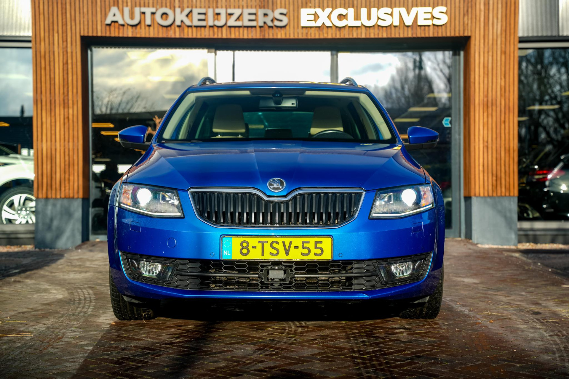 Škoda Octavia Combi 1.4 TSI Greentech Elegance Businessline 2014 Race blue metallic 3