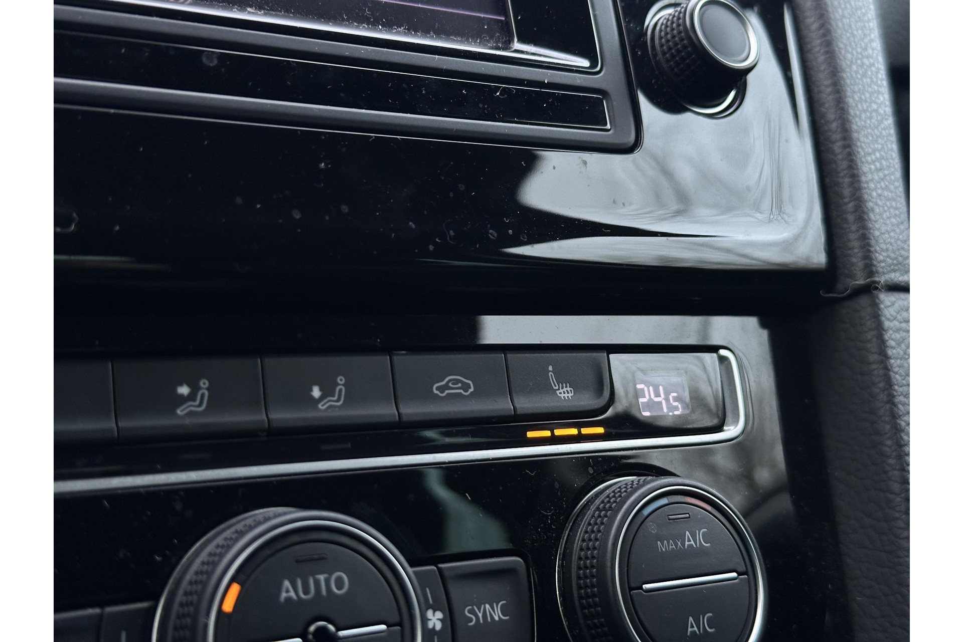 Volkswagen Golf 1.2 TSI Highline 2014 Deep black pearl effect (2T2T) 18