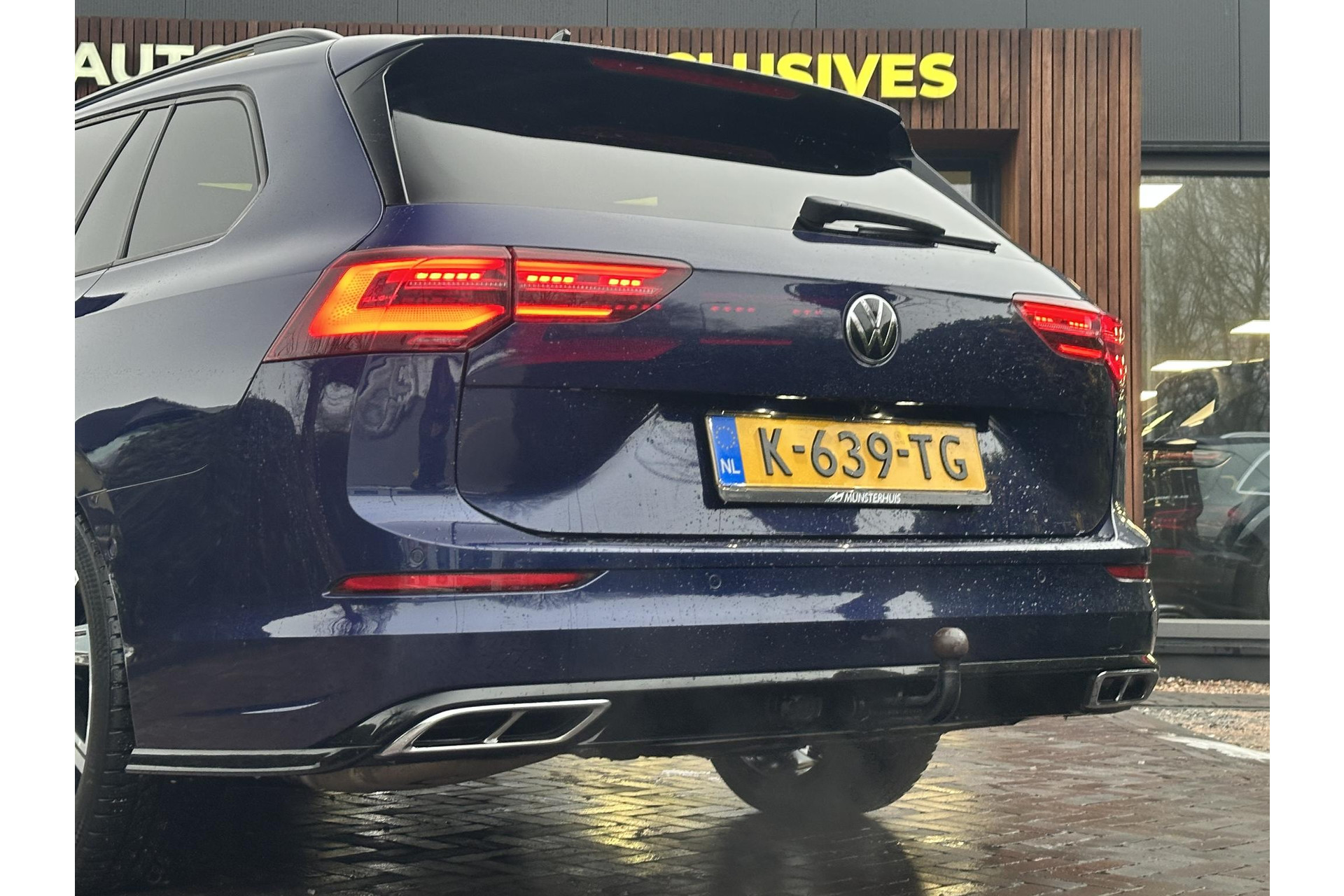 Volkswagen Golf Variant 1.5 eTSI R-Line 2021 Atlantic blue 10