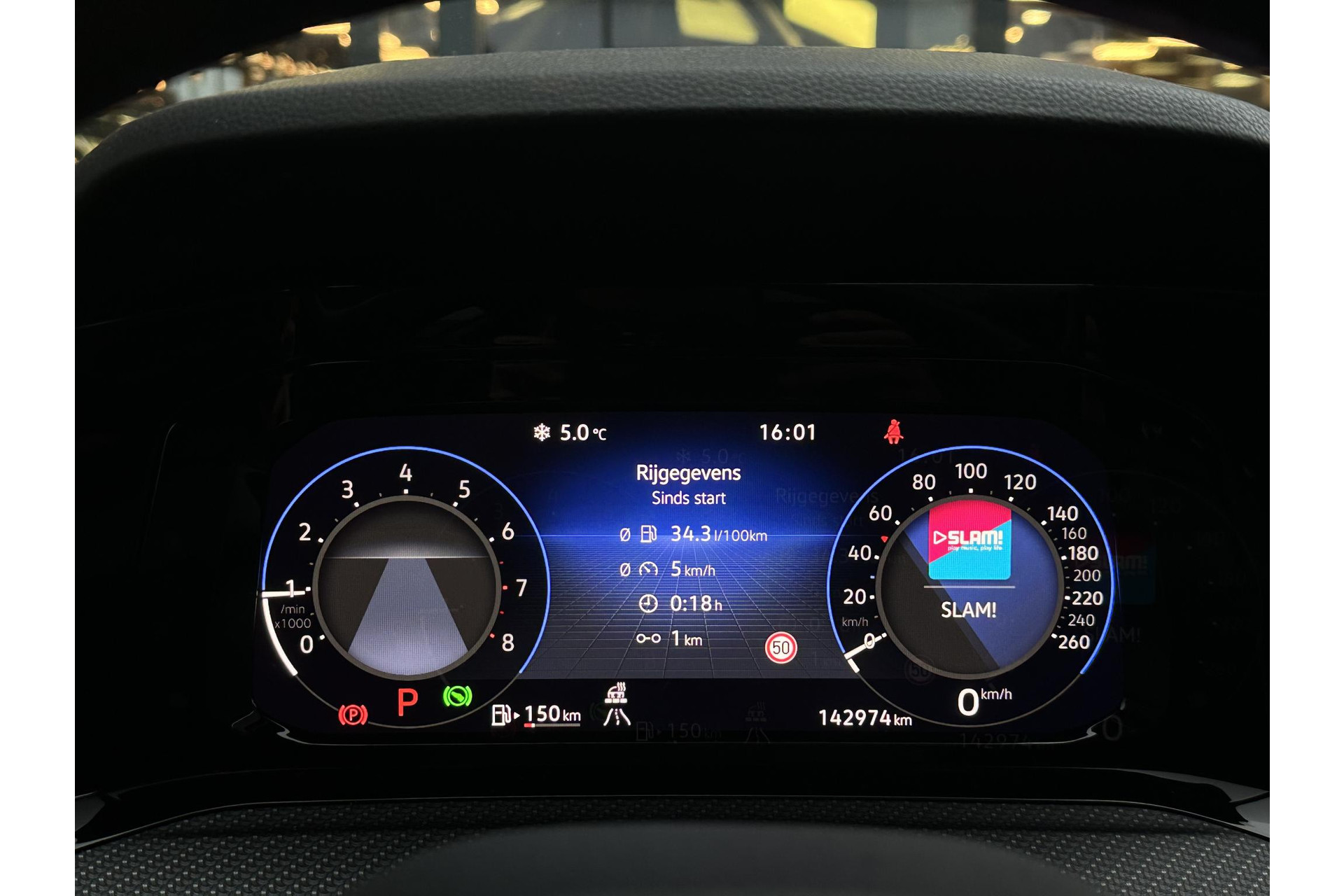 Volkswagen Golf Variant 1.5 eTSI R-Line 2021 Atlantic blue 17