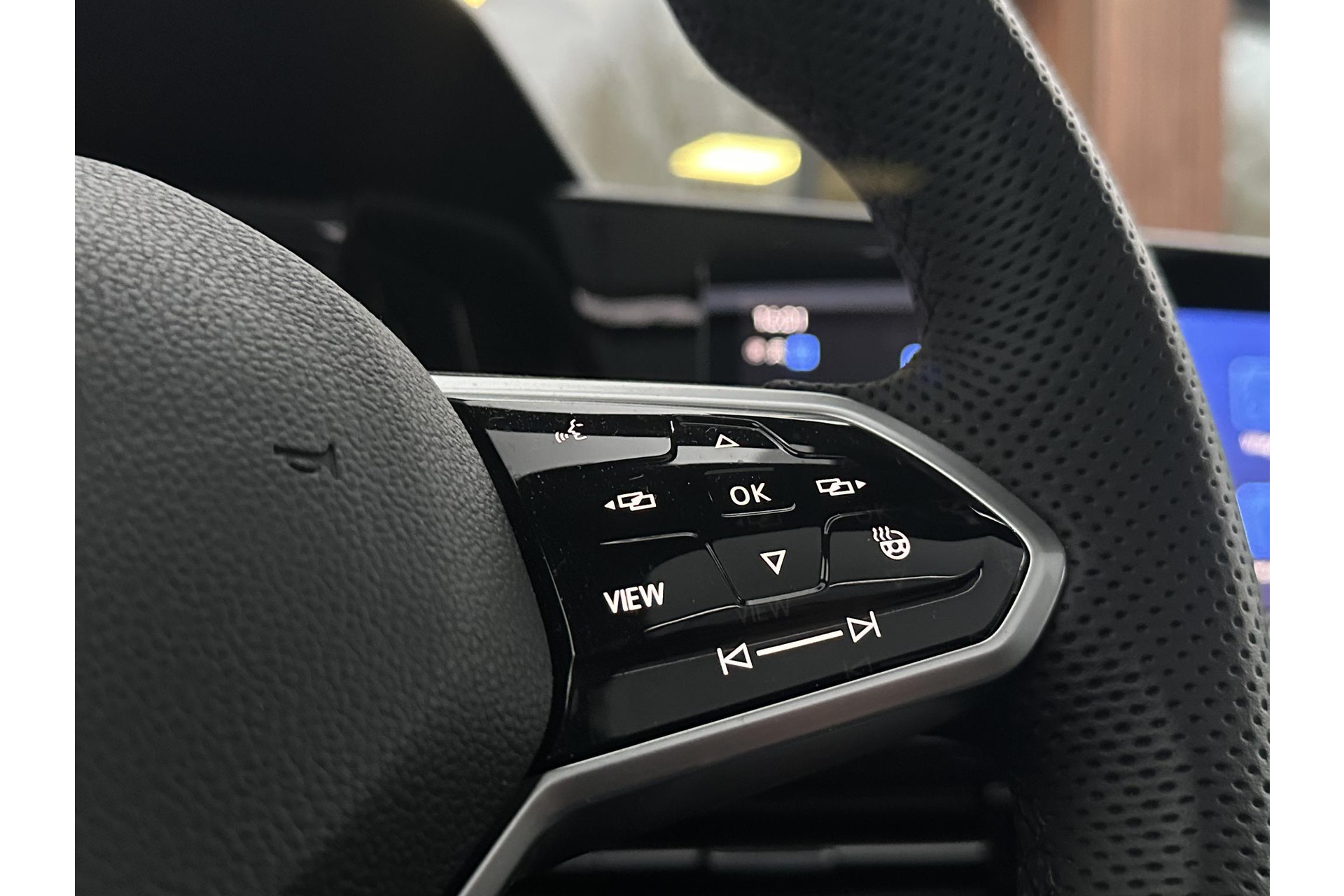 Volkswagen Golf Variant 1.5 eTSI R-Line 2021 Atlantic blue 25