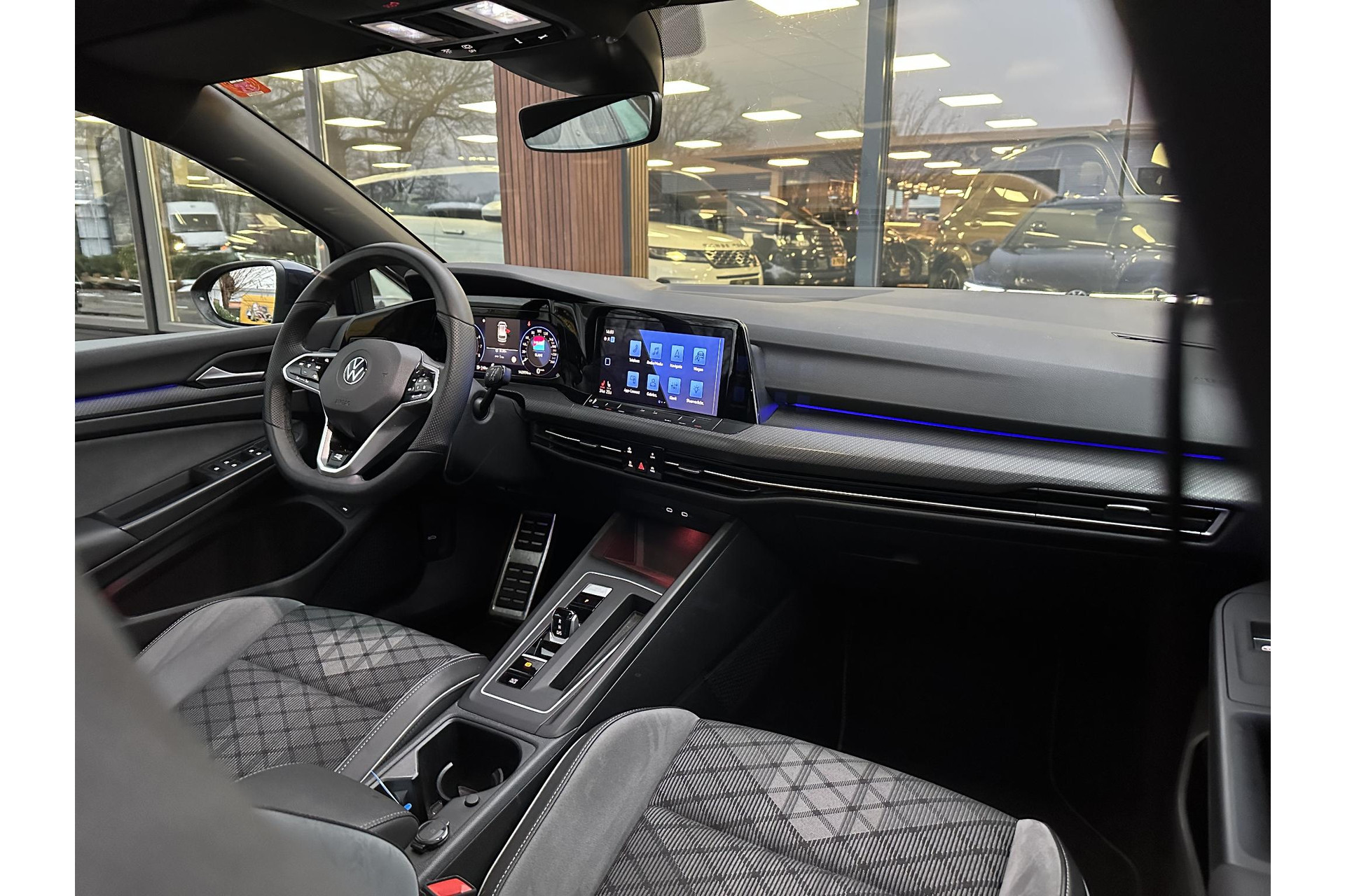 Volkswagen Golf Variant 1.5 eTSI R-Line 2021 Atlantic blue 34