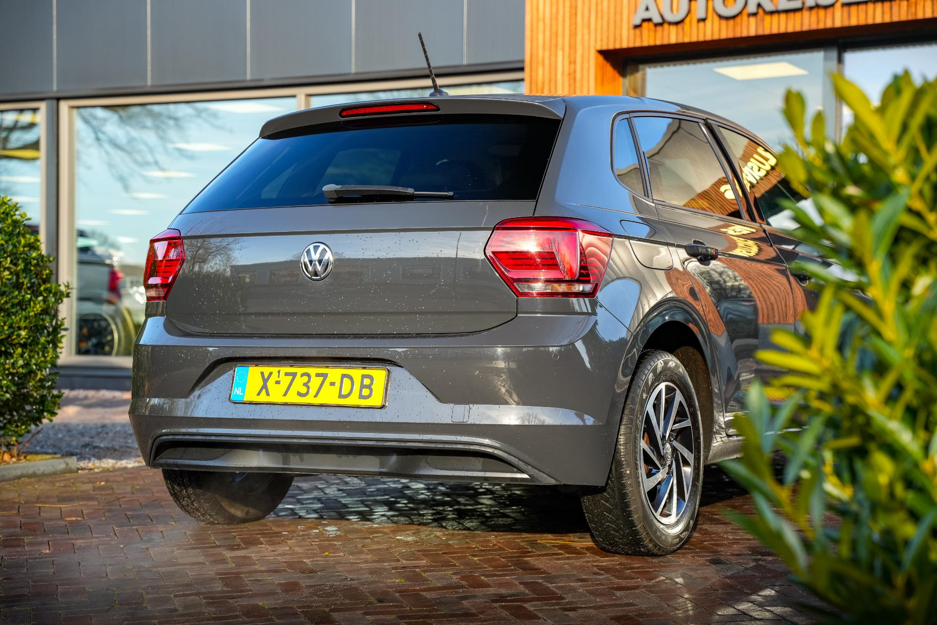 Volkswagen Polo 1.0 TSI Highline 2019 Urano grey 11