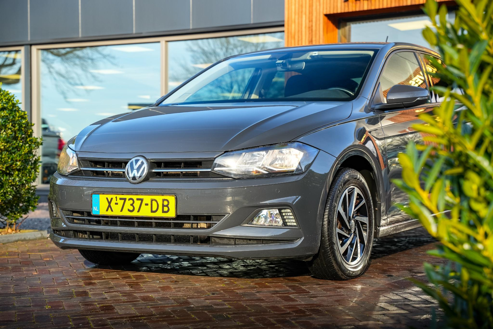 Volkswagen Polo 1.0 TSI Highline 2019 Urano grey 13