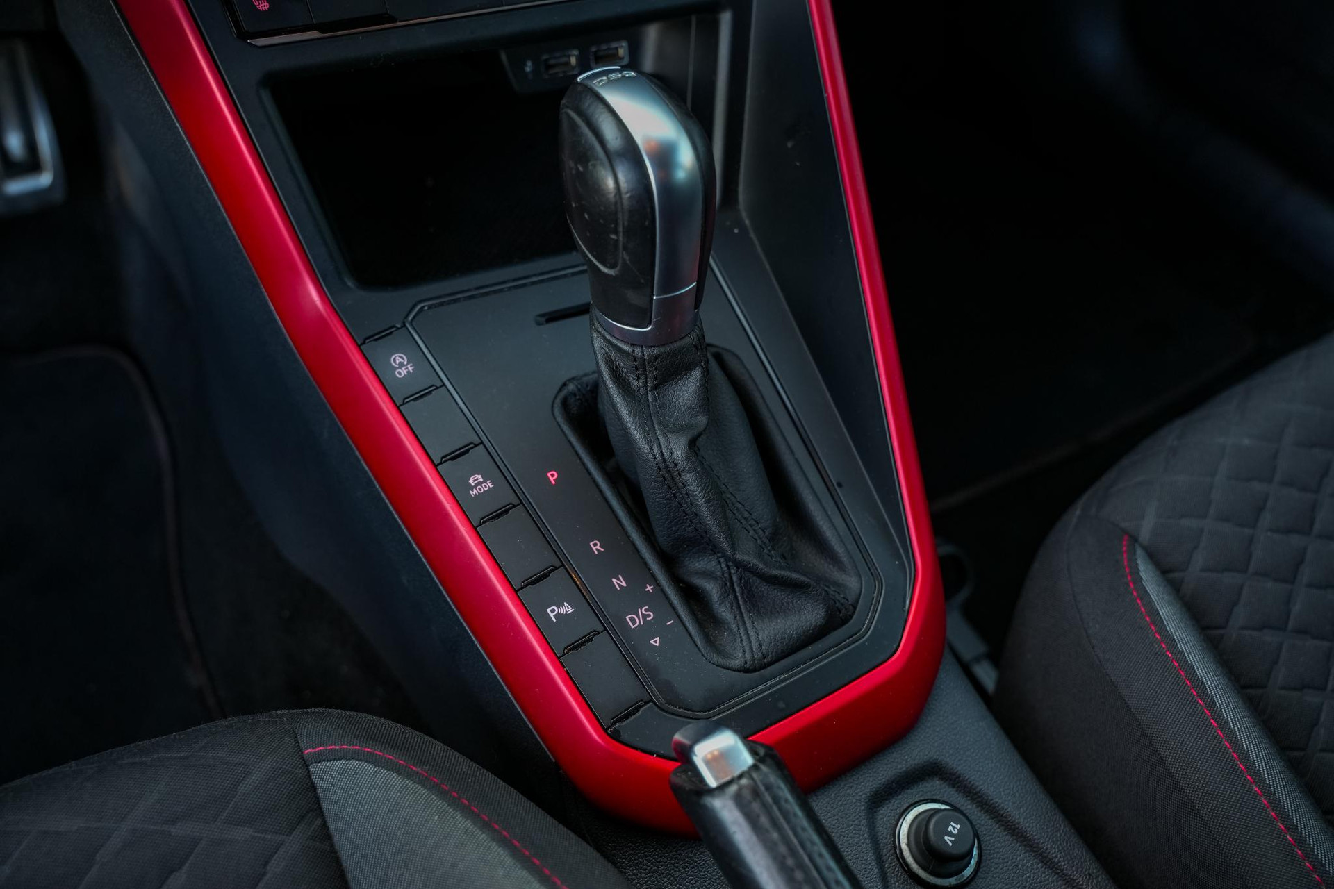 Volkswagen Polo 1.0 TSI Highline 2019 Urano grey 15