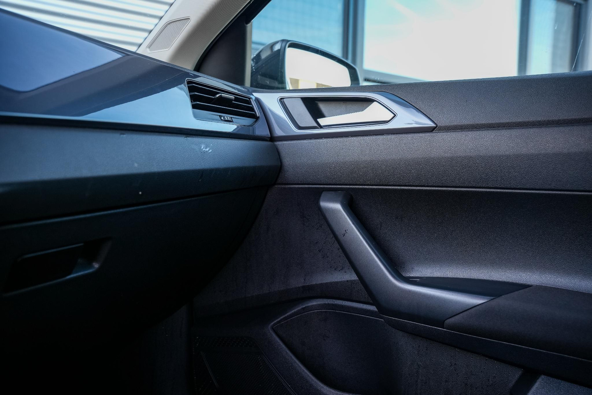 Volkswagen Polo 1.0 TSI Highline 2019 Urano grey 23