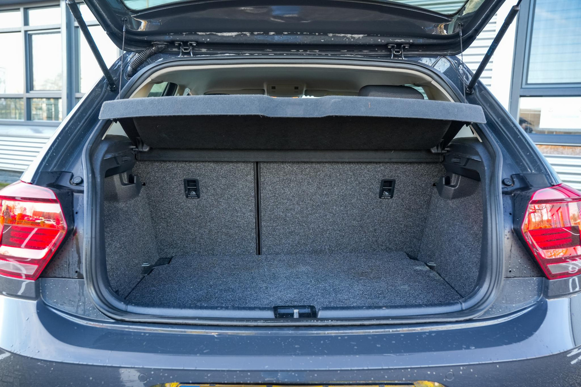 Volkswagen Polo 1.0 TSI Highline 2019 Urano grey 24