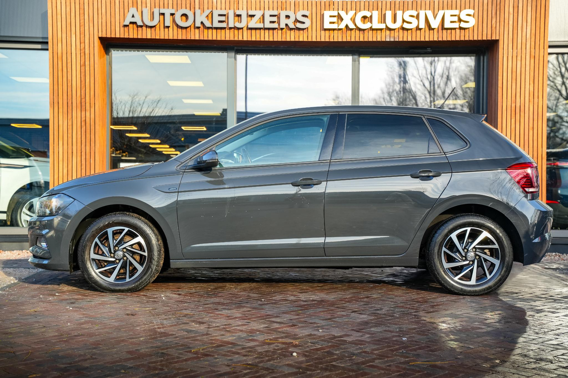 Volkswagen Polo 1.0 TSI Highline 2019 Urano grey 5