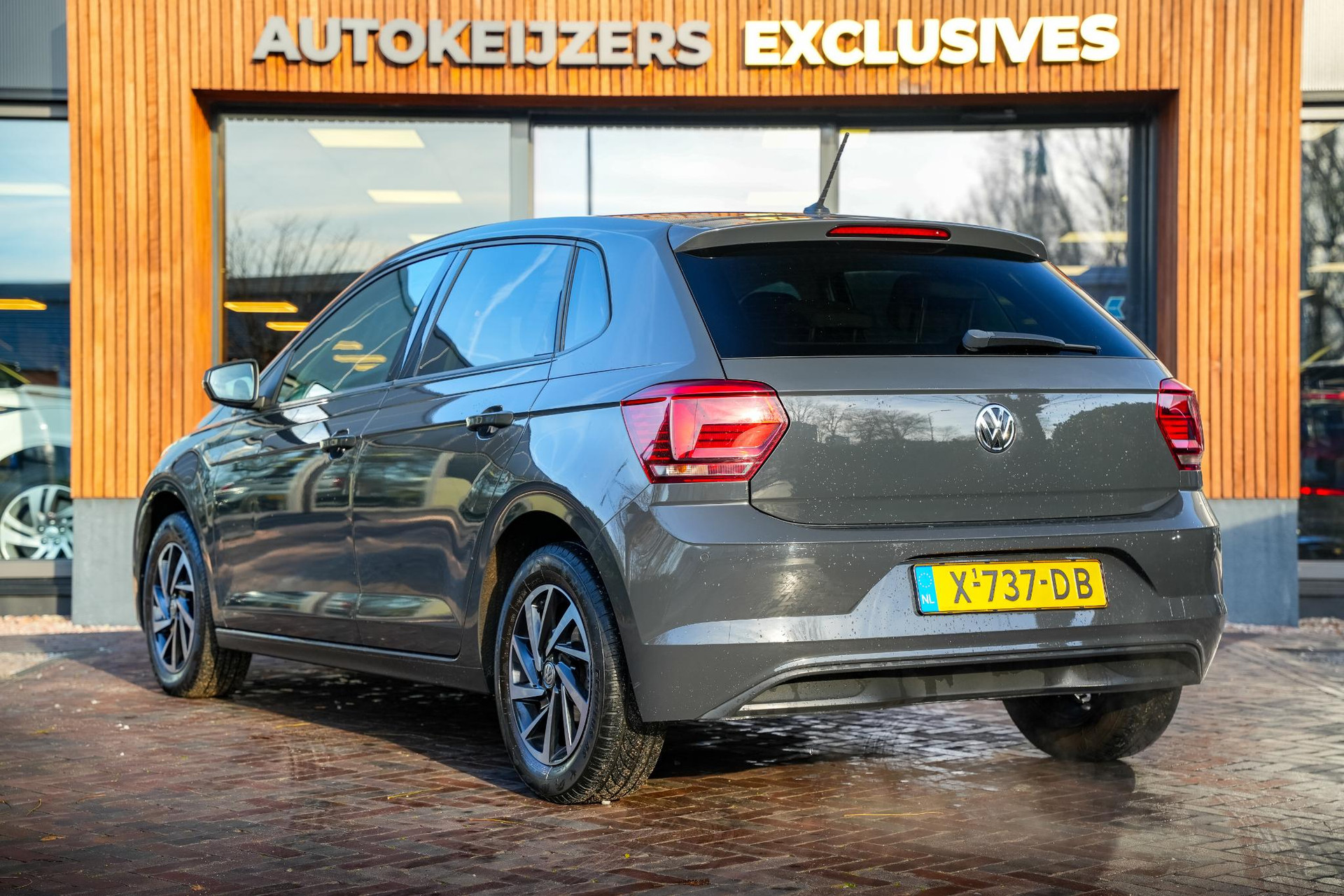Volkswagen Polo 1.0 TSI Highline 2019 Urano grey 7