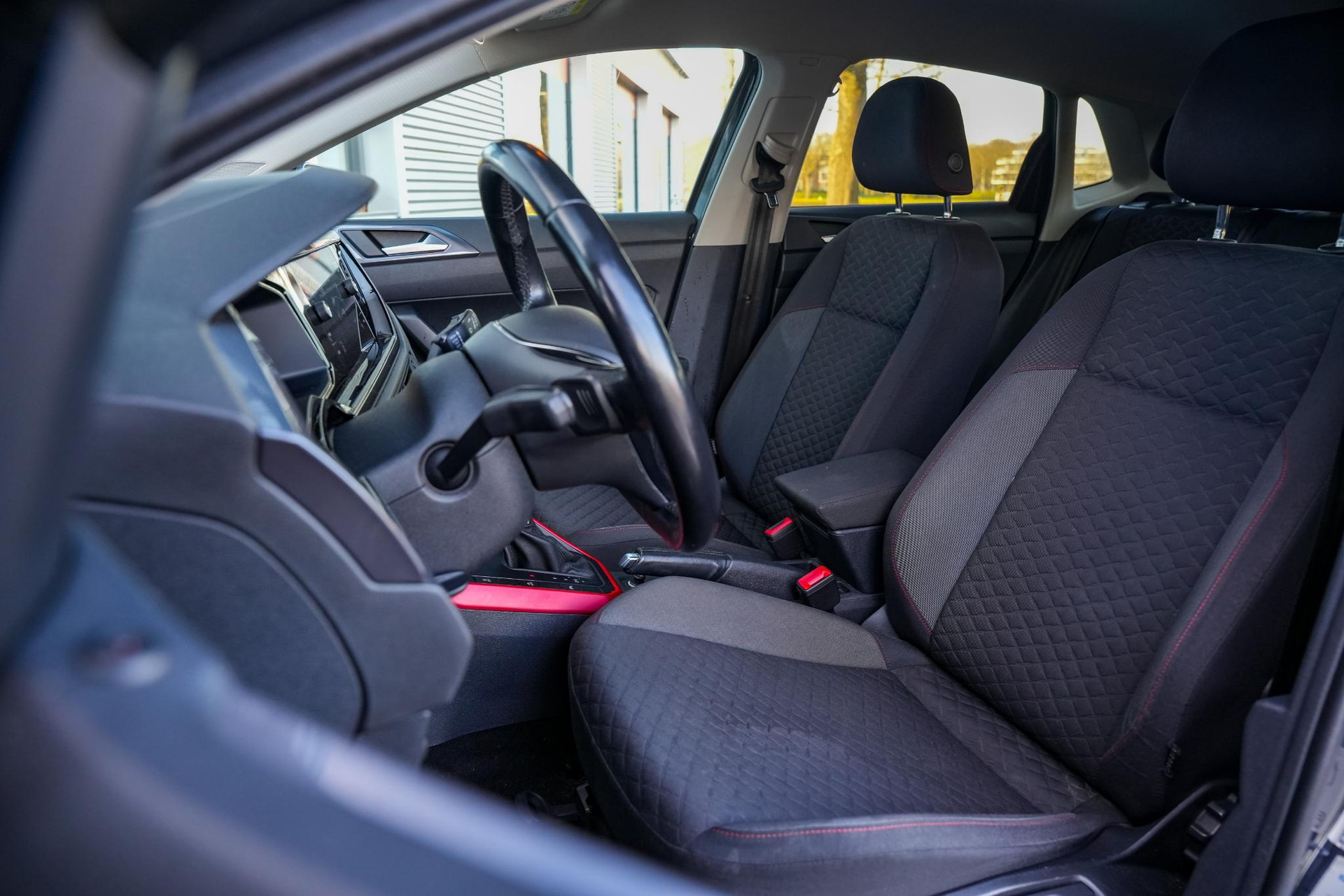 Volkswagen Polo 1.0 TSI Highline 2019 Urano grey 8