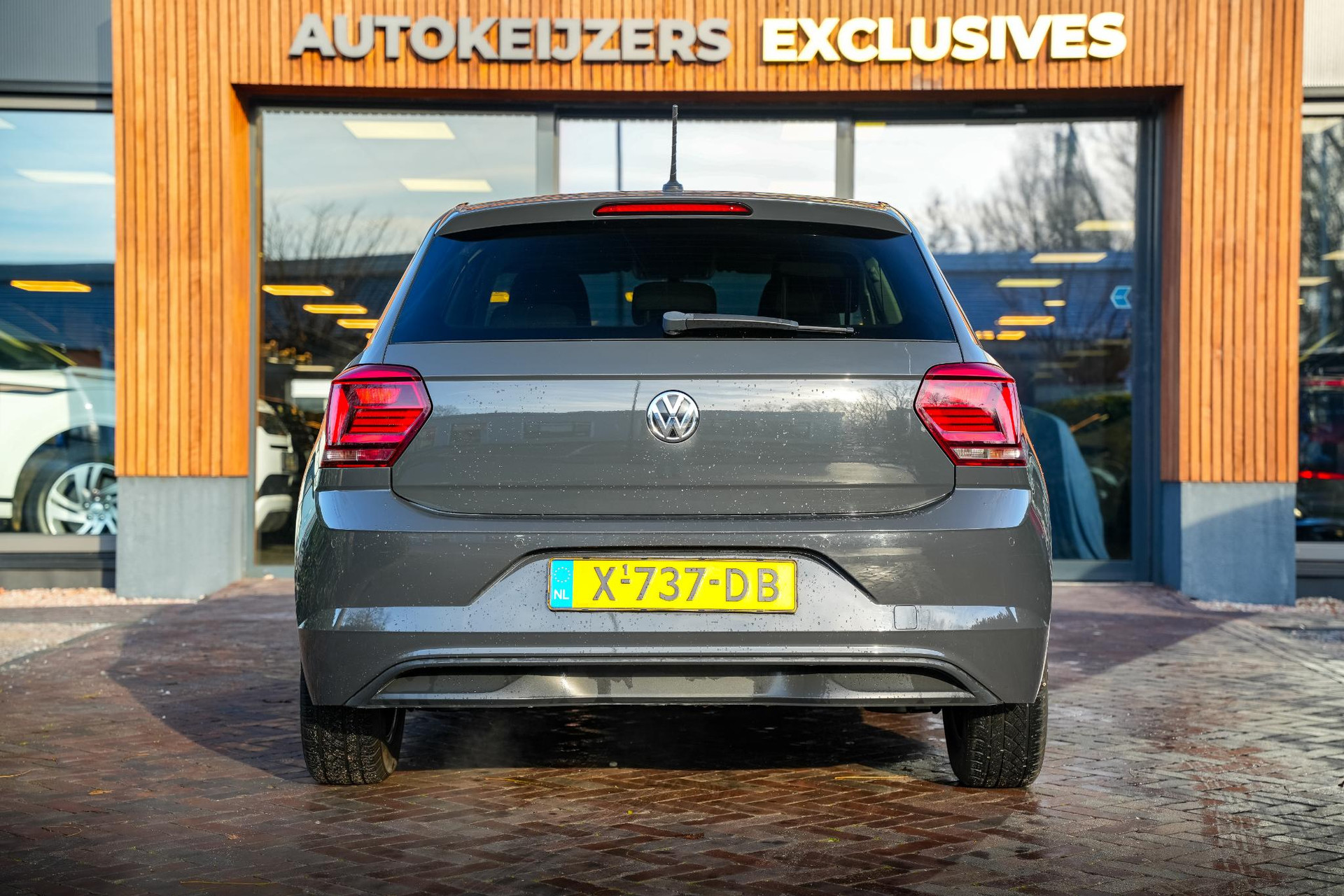 Volkswagen Polo 1.0 TSI Highline 2019 Urano grey 9