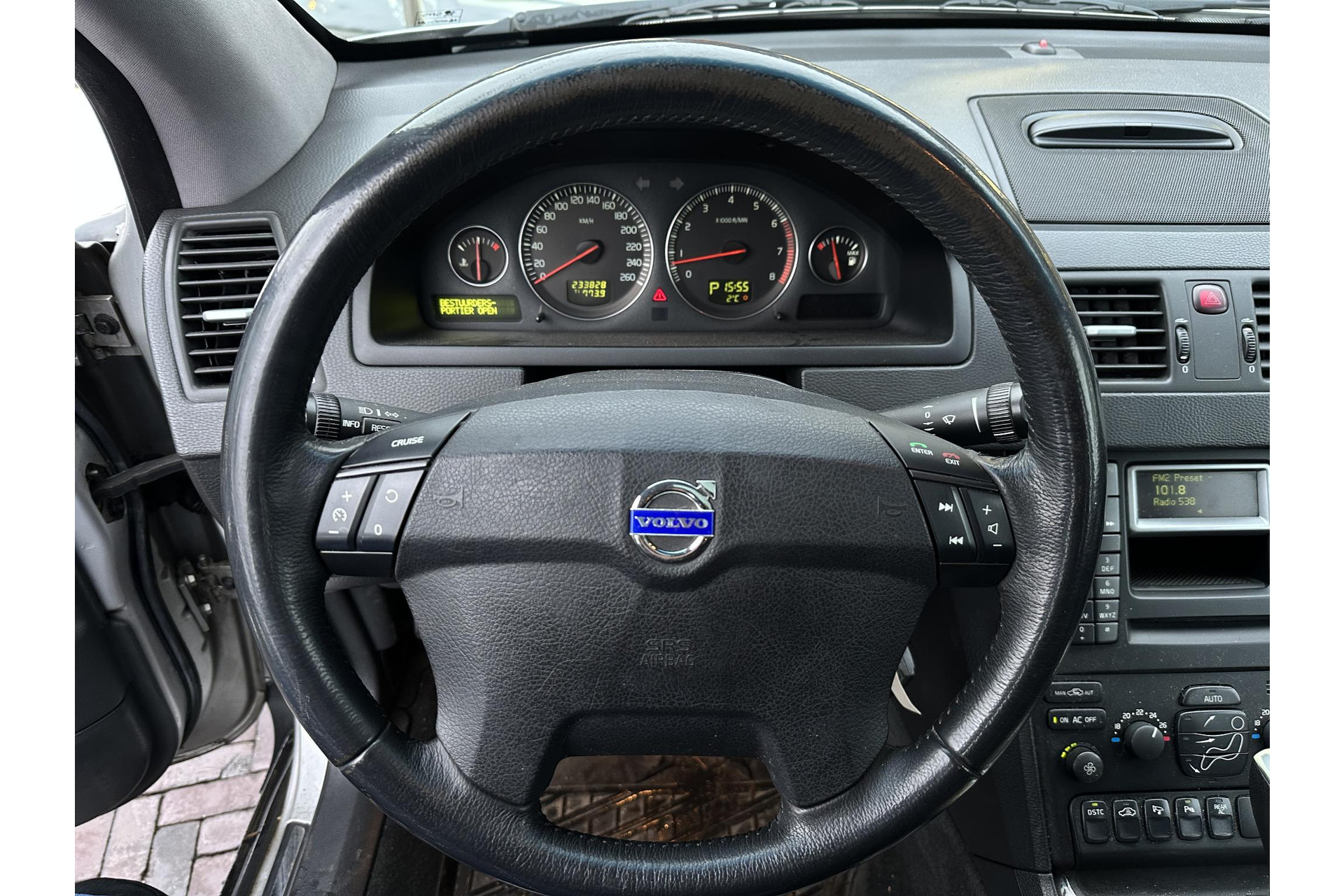 Volvo XC90 2.9 T6 Exclusive 2003 SILVER METALLIC (426) 10