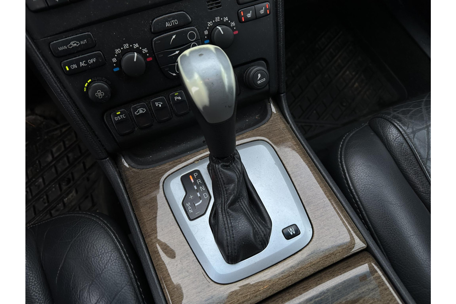 Volvo XC90 2.9 T6 Exclusive 2003 SILVER METALLIC (426) 18