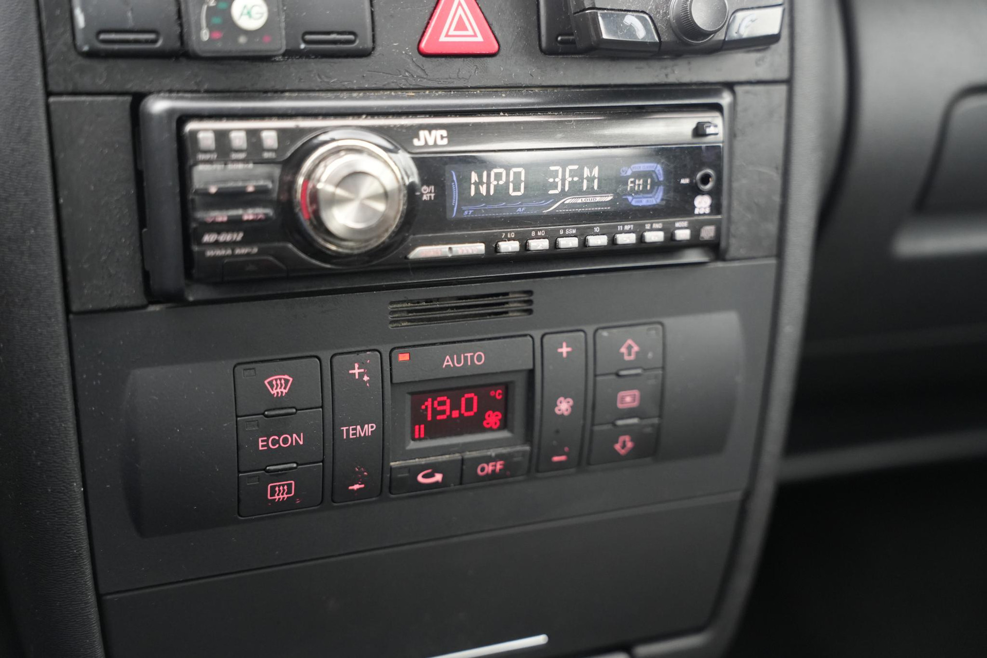 Audi A3 1.6 Attraction 2001 Ebonyzwart pareleffect 12