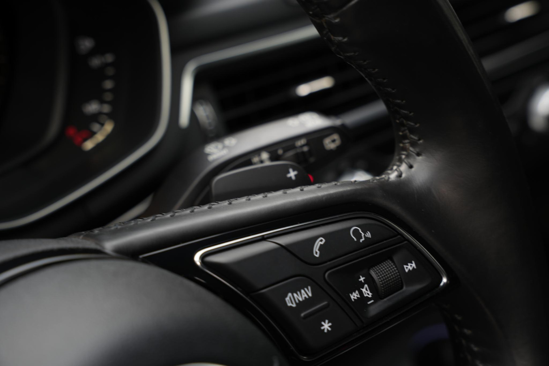 Audi A4 Avant 3.0 TDI 2016 Metallic mythical black (0E) 18