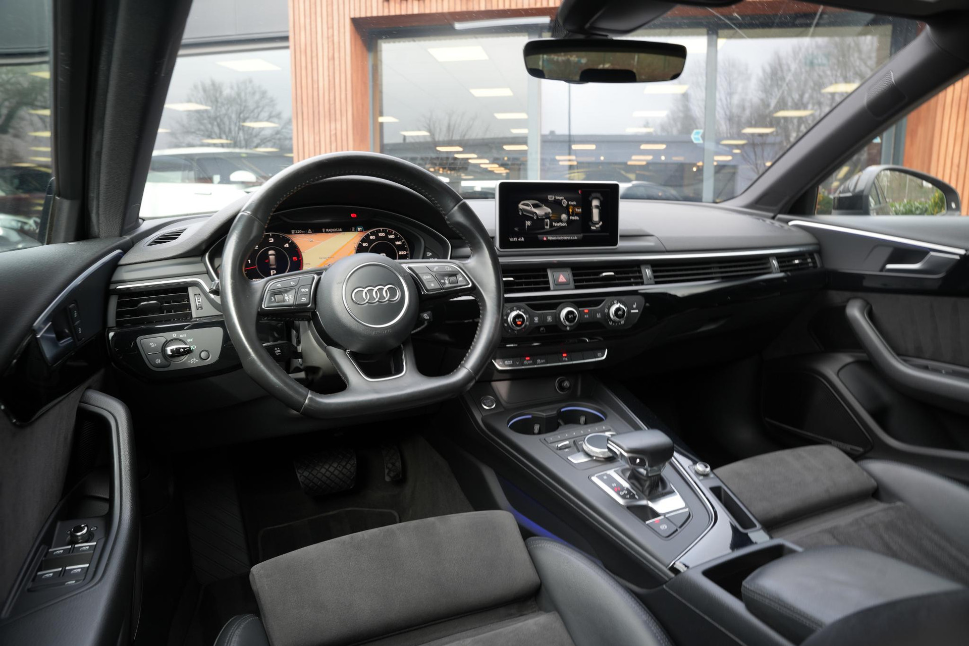 Audi A4 Avant 3.0 TDI 2016 Metallic mythical black (0E) 2