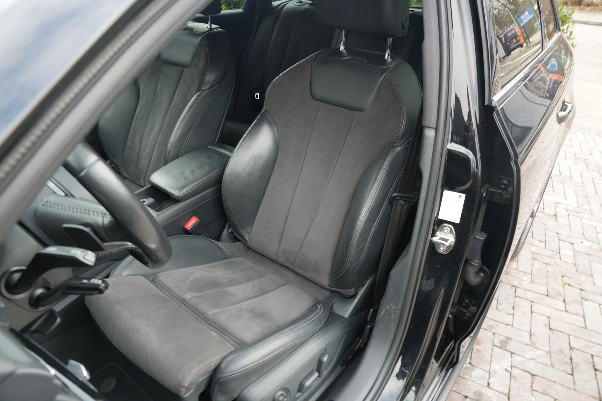 Audi A4 Avant 3.0 TDI 2016 Metallic mythical black (0E) 4