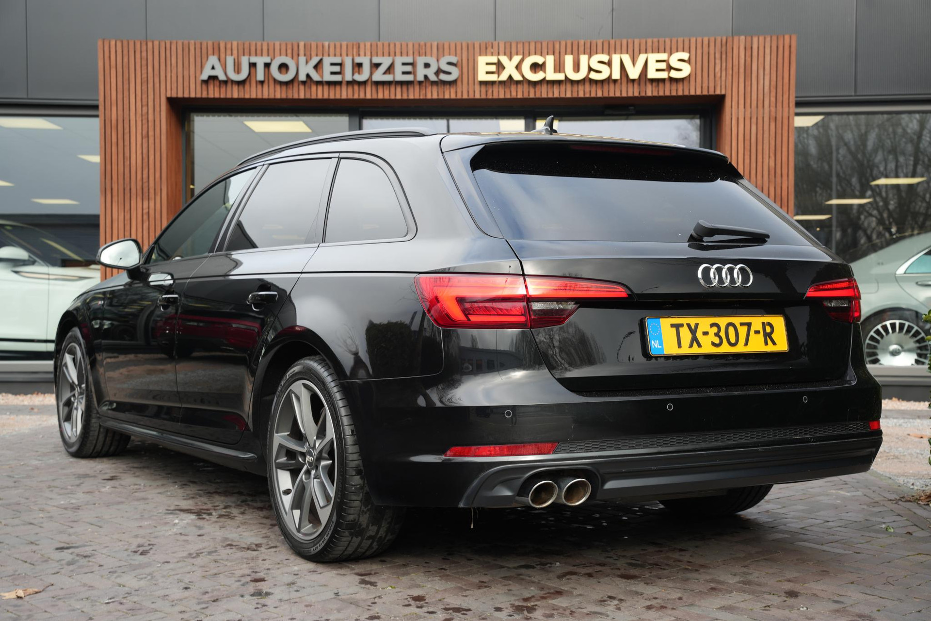 Audi A4 Avant 3.0 TDI 2016 Metallic mythical black (0E) 7