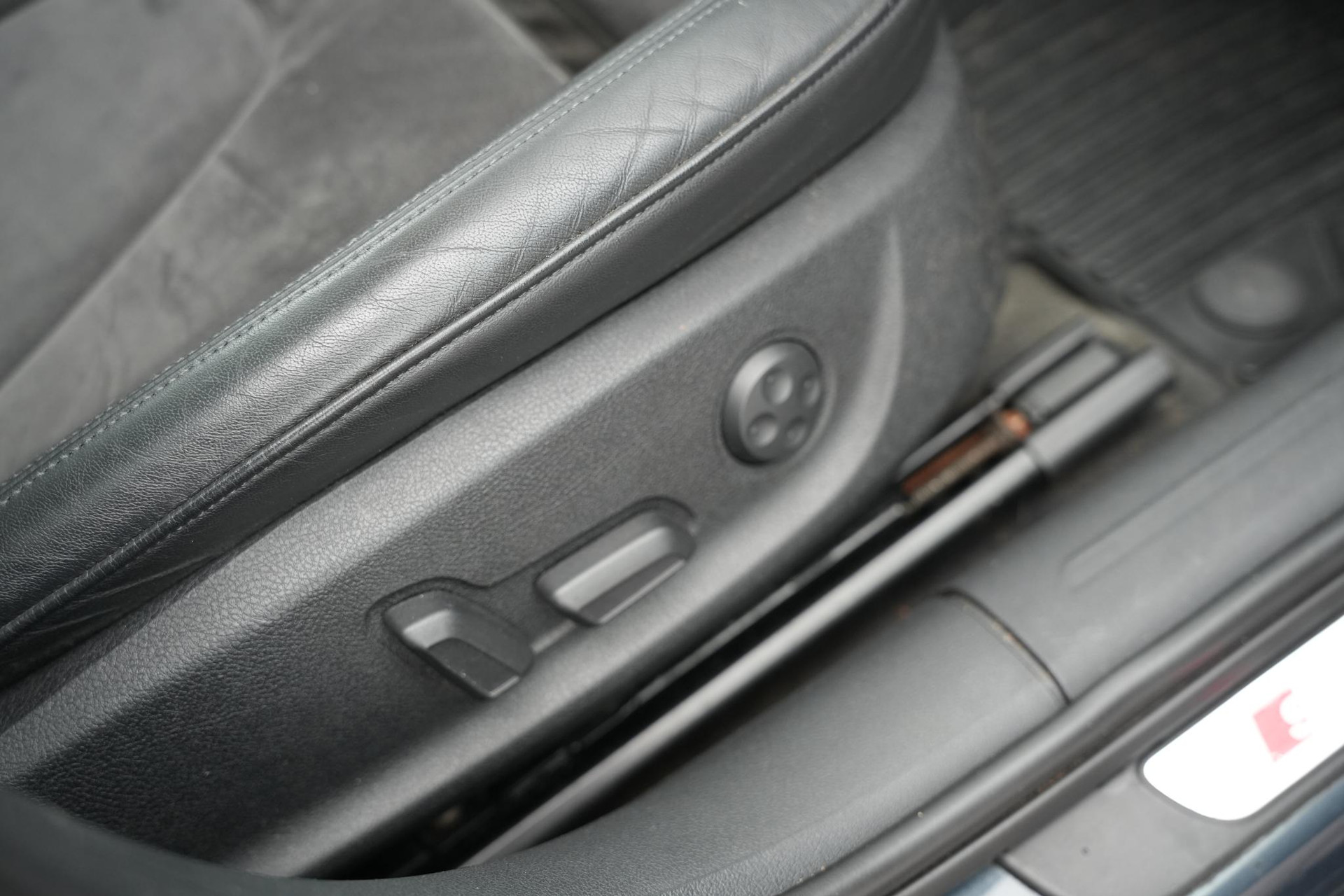 Audi A4 Avant 3.0 TFSI S4 quattro Pro Line 2013 (Q0) 27