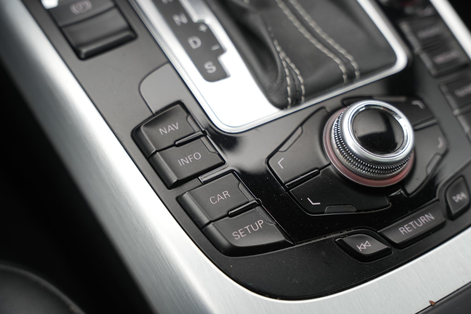 Audi A4 Avant 3.0 TFSI S4 quattro Pro Line 2013 (Q0) 35