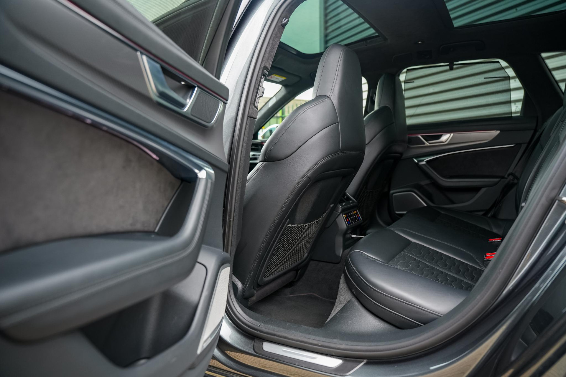 Audi A6 Avant RS 6 TFSI quattro 2020 Daytonagrijs pareleffect 10