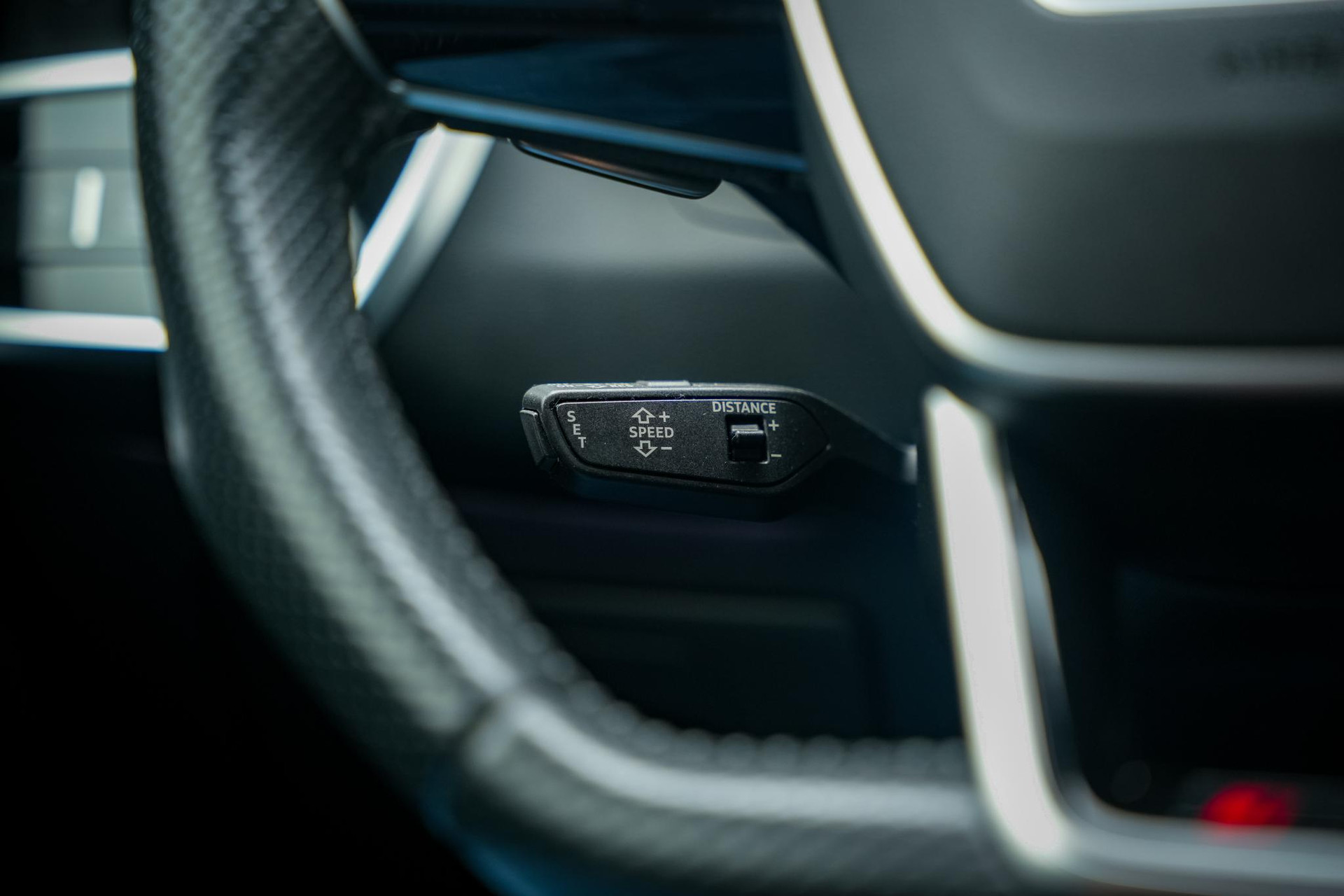 Audi A6 Avant RS 6 TFSI quattro 2020 Daytonagrijs pareleffect 23