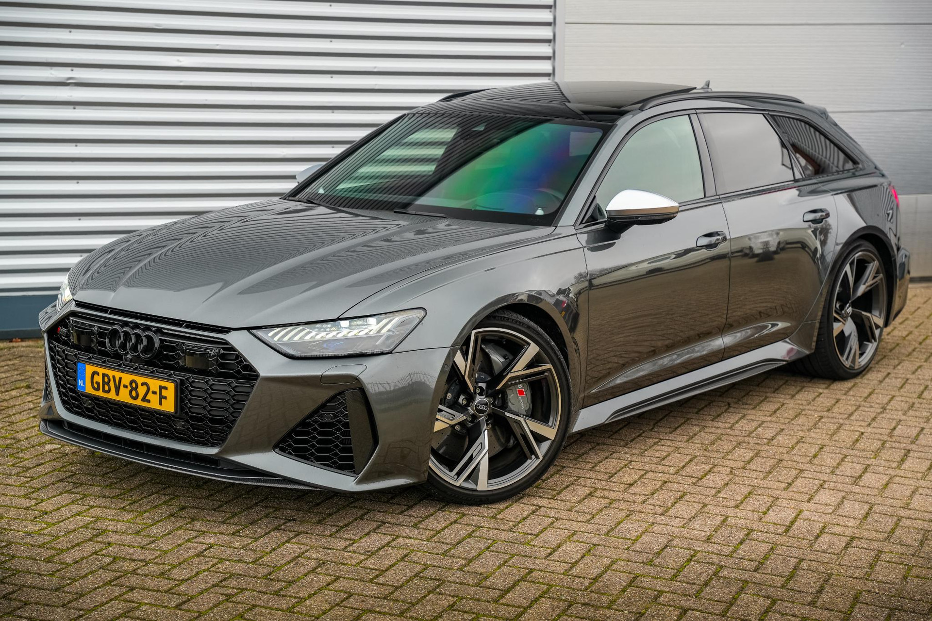 Audi A6 Avant RS 6 TFSI quattro 2020 Daytonagrijs pareleffect 33