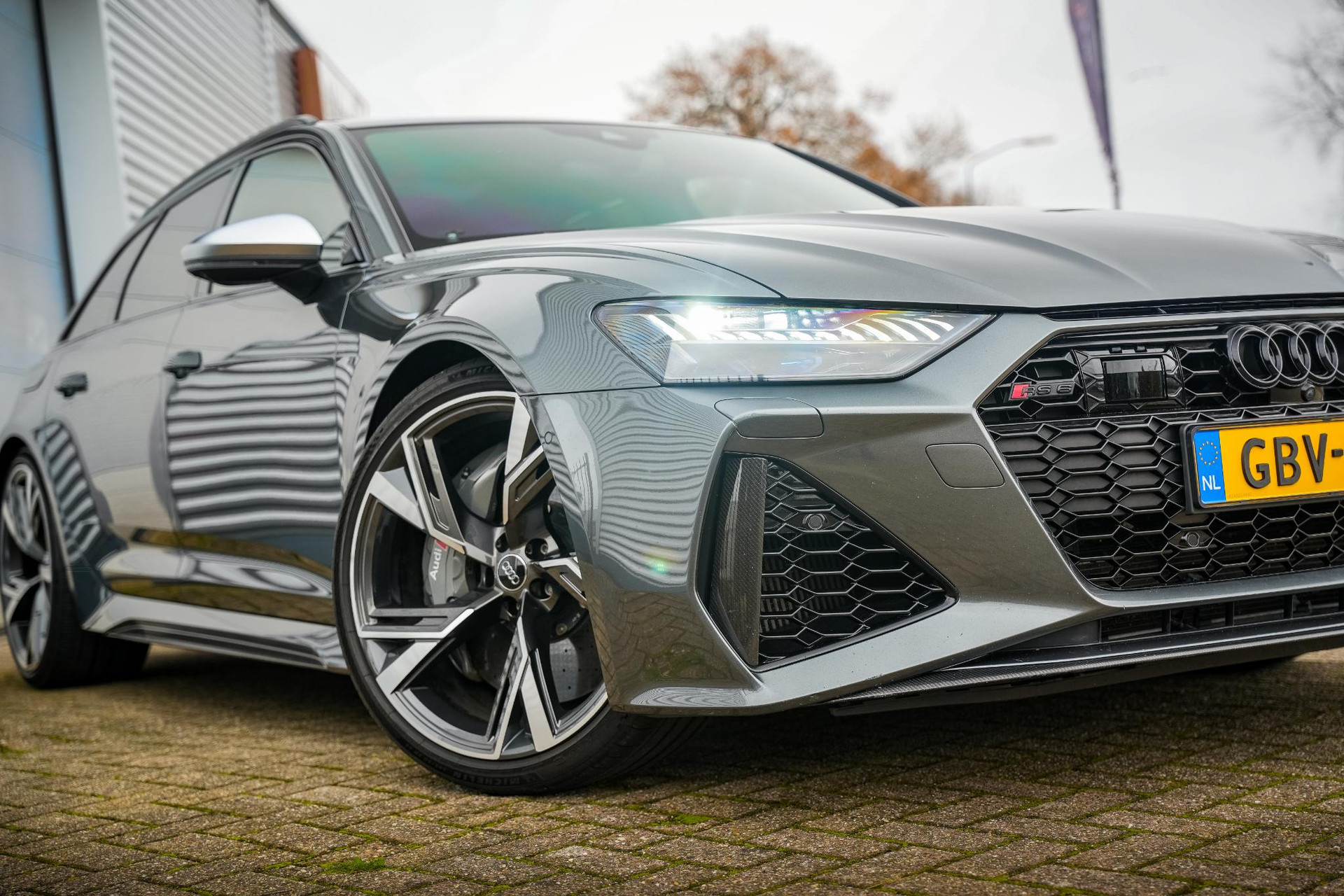 Audi A6 Avant RS 6 TFSI quattro 2020 Daytonagrijs pareleffect 40