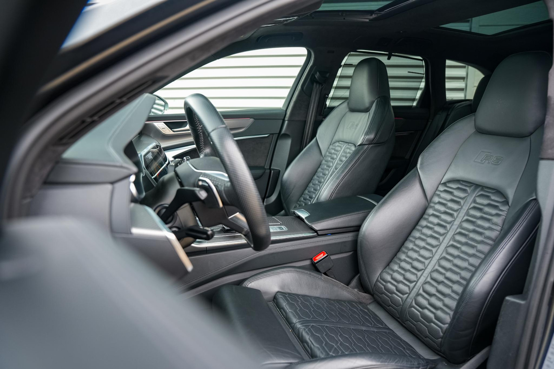 Audi A6 Avant RS 6 TFSI quattro 2020 Daytonagrijs pareleffect 8