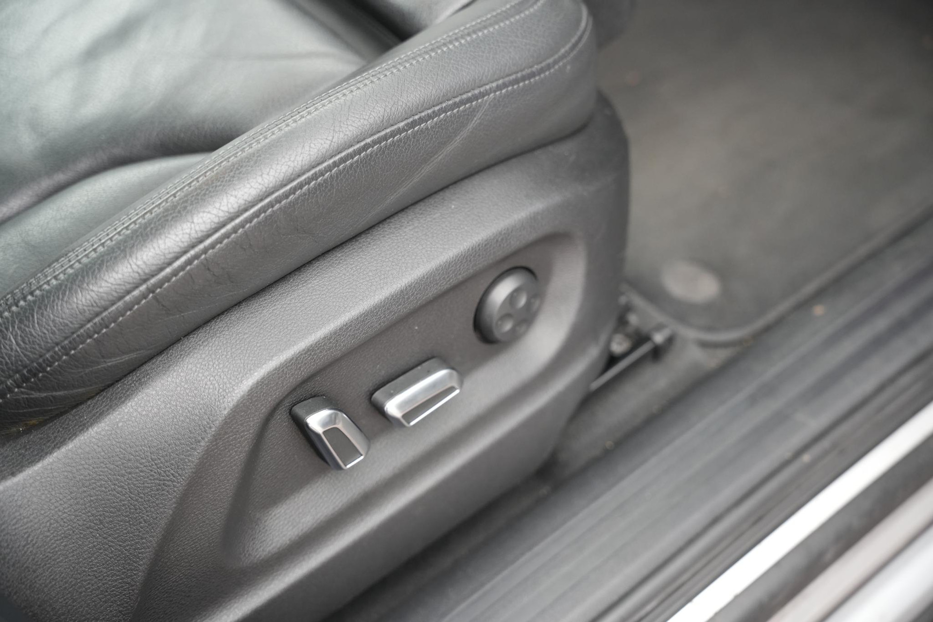 Audi Q5 2.0 TFSI quattro Pro Line S 2013 Ice silver metallic (P5) 24