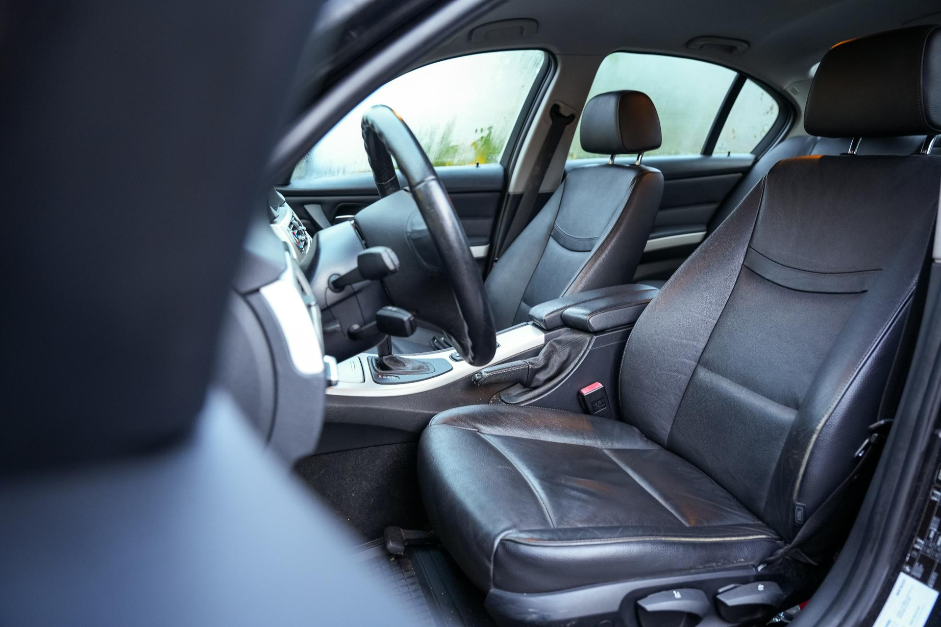 BMW 3-serie 320i Business Line 2011  6