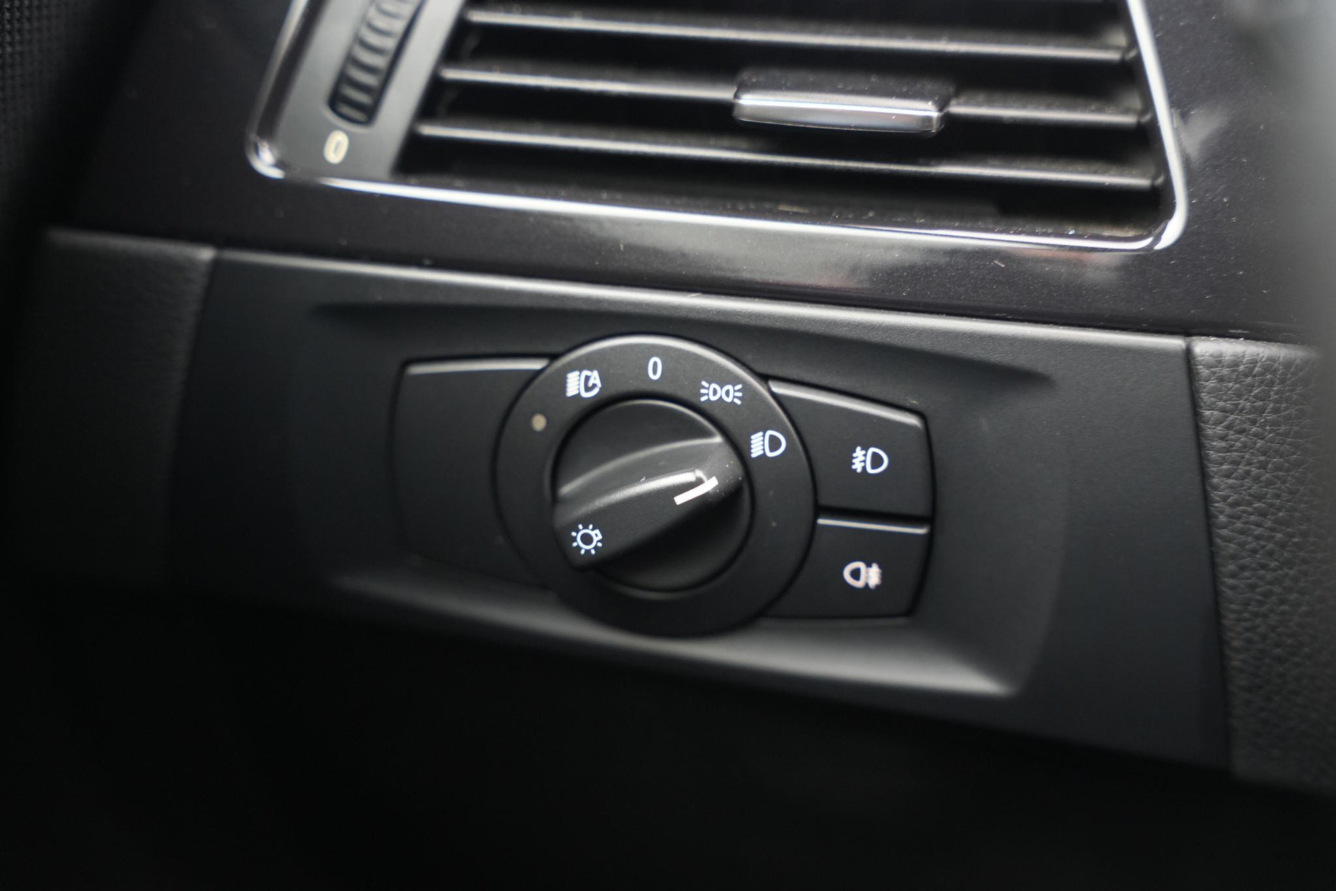 BMW 3 Serie Coupe 320i 2008 Space-grey metallic (A52) 22