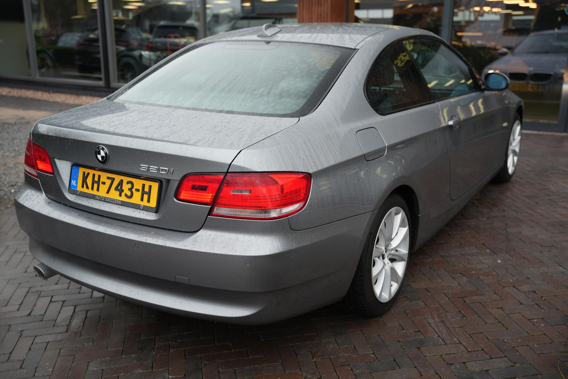 BMW 3 Serie Coupe 320i 2008 Space-grey metallic (A52) 36