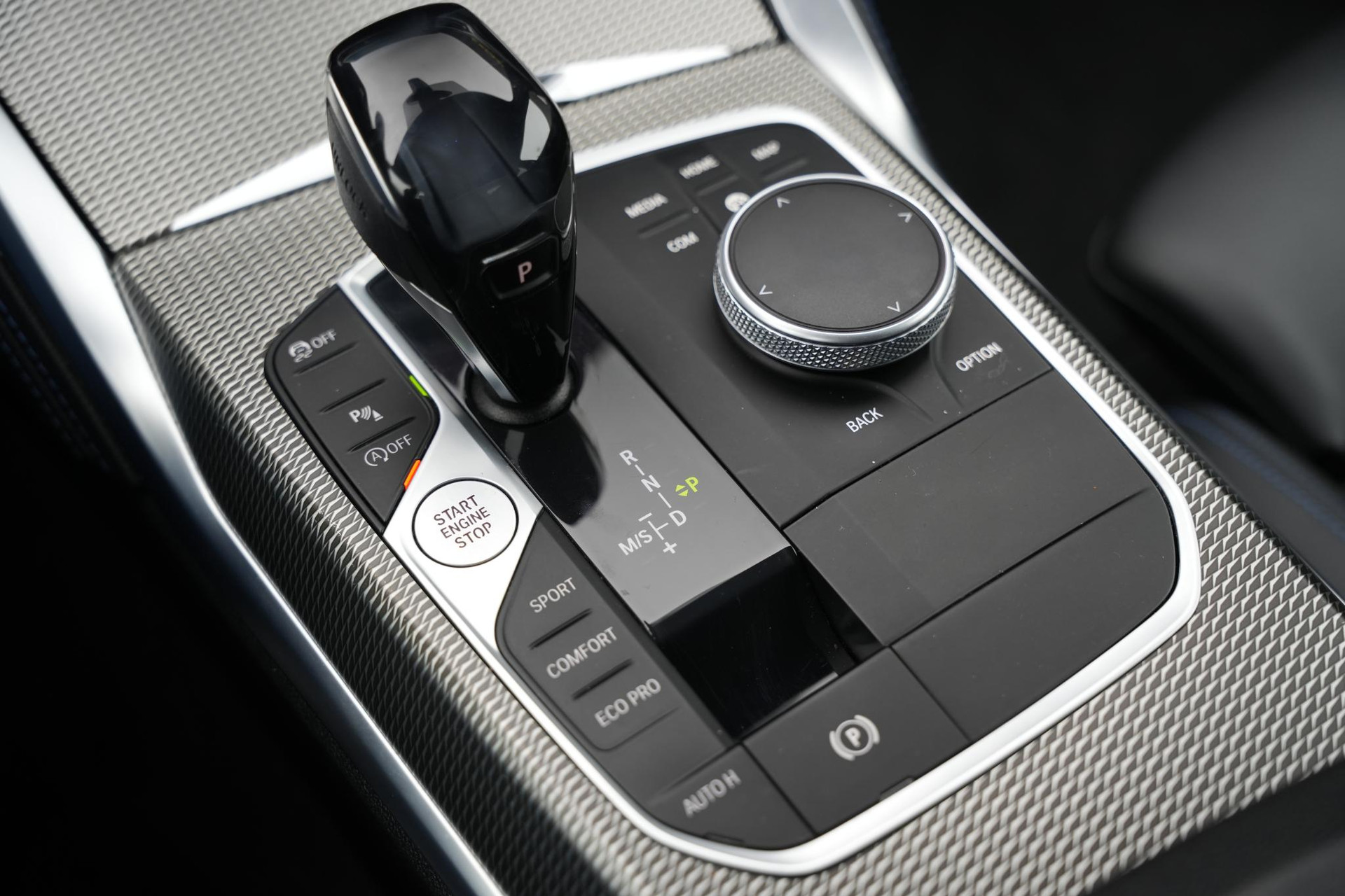 BMW 4 Serie Coupé 420i 2021 Dravitgrau metallic 24