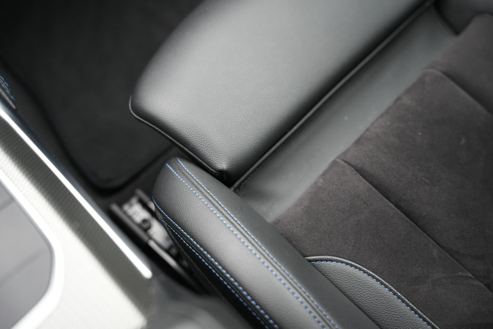 BMW 4 Serie Coupé 420i 2021 Dravitgrau metallic 31