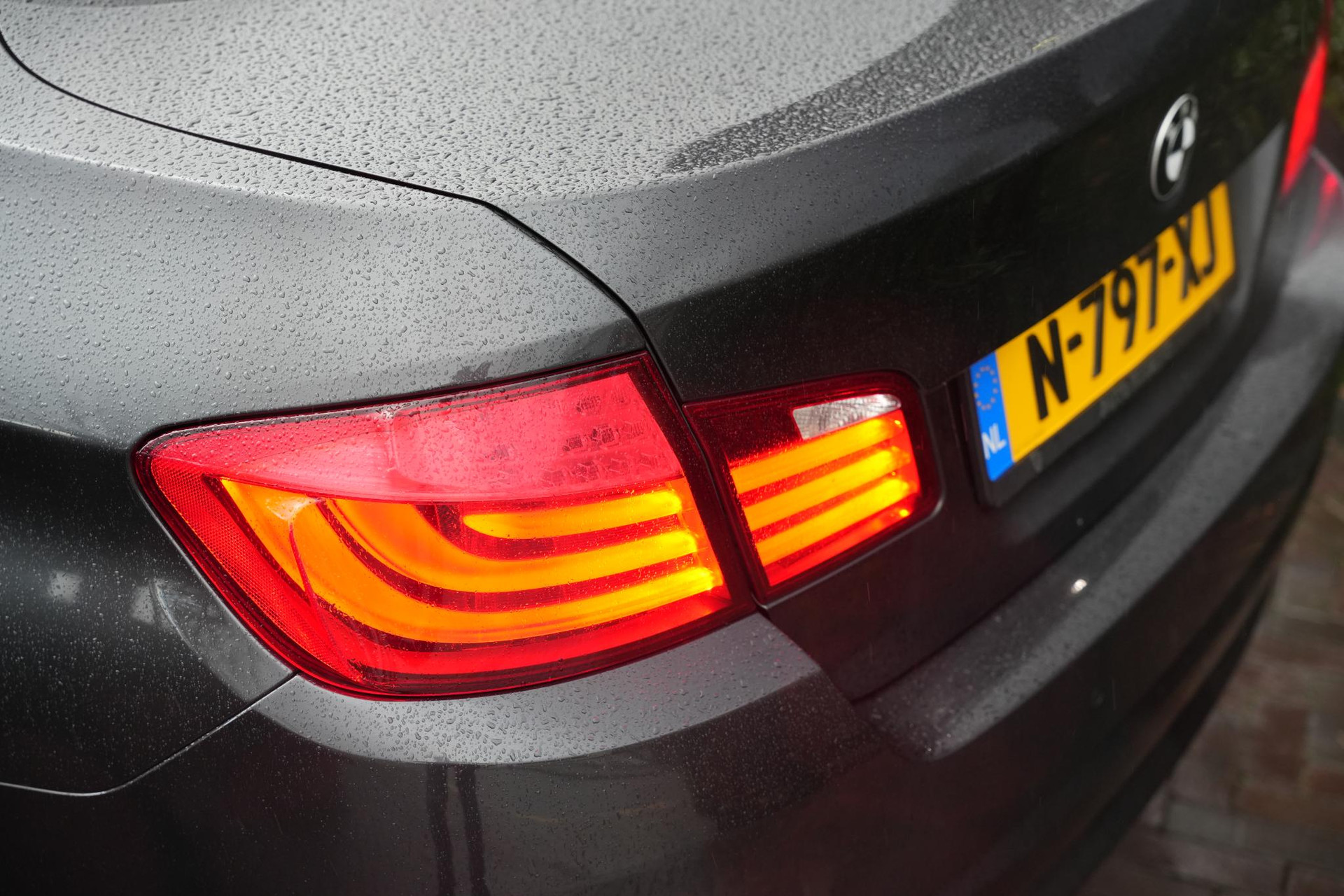 BMW 5 Serie 523i High Executive 2011 Sophisto-grau Brillanteffekt metallic (B90) 21