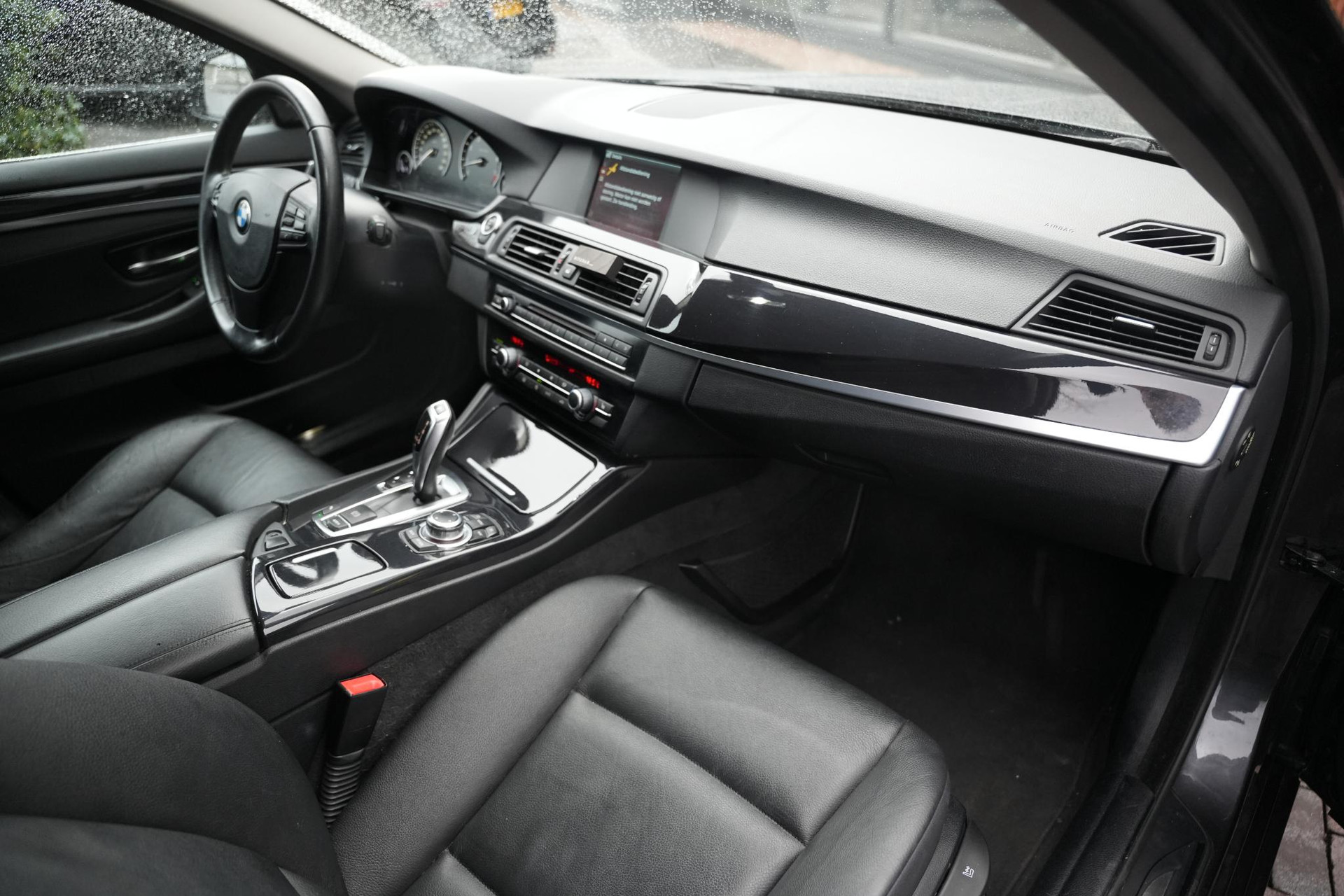 BMW 5 Serie 523i High Executive 2011 Sophisto-grau Brillanteffekt metallic (B90) 24