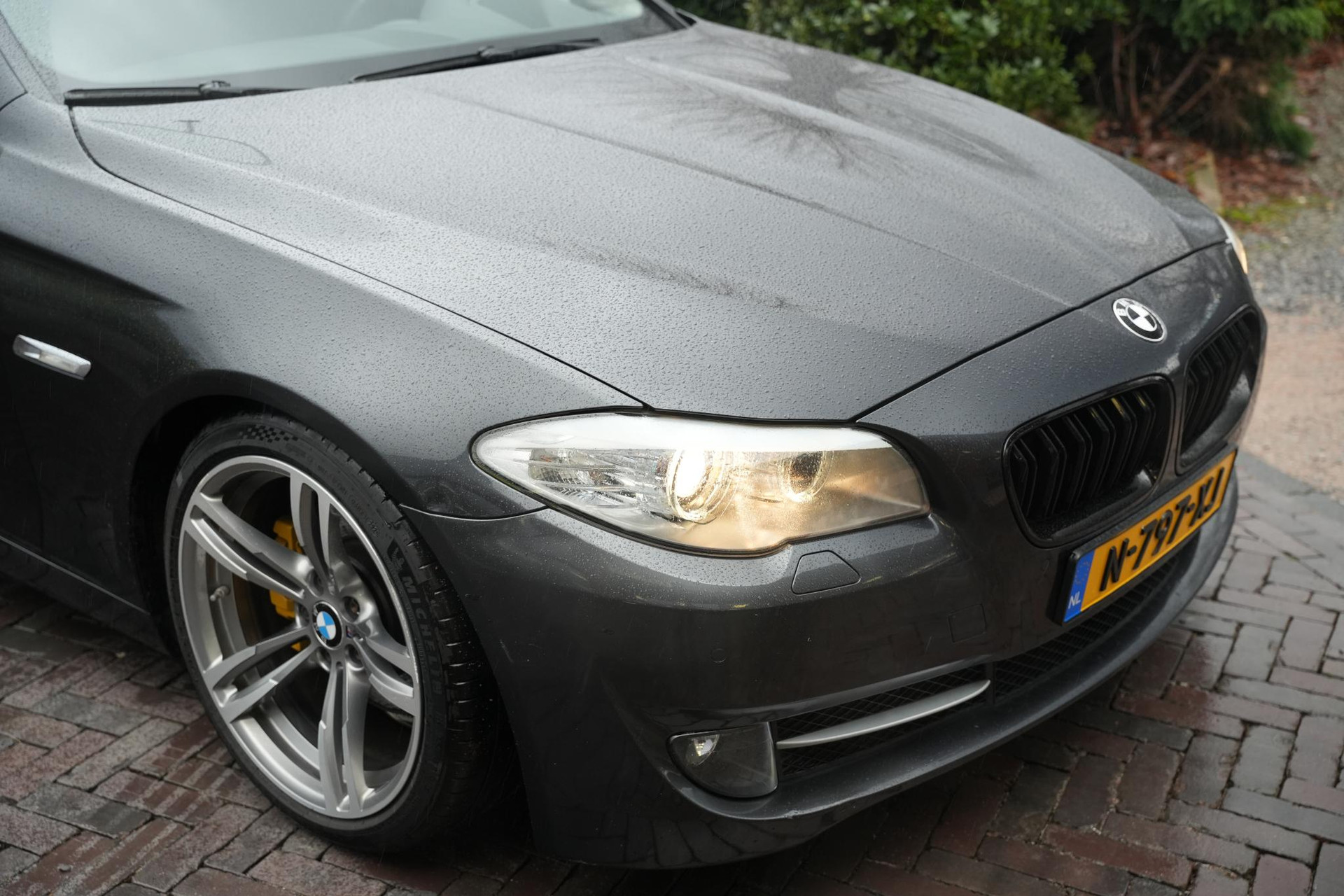 BMW 5 Serie 523i High Executive 2011 Sophisto-grau Brillanteffekt metallic (B90) 26