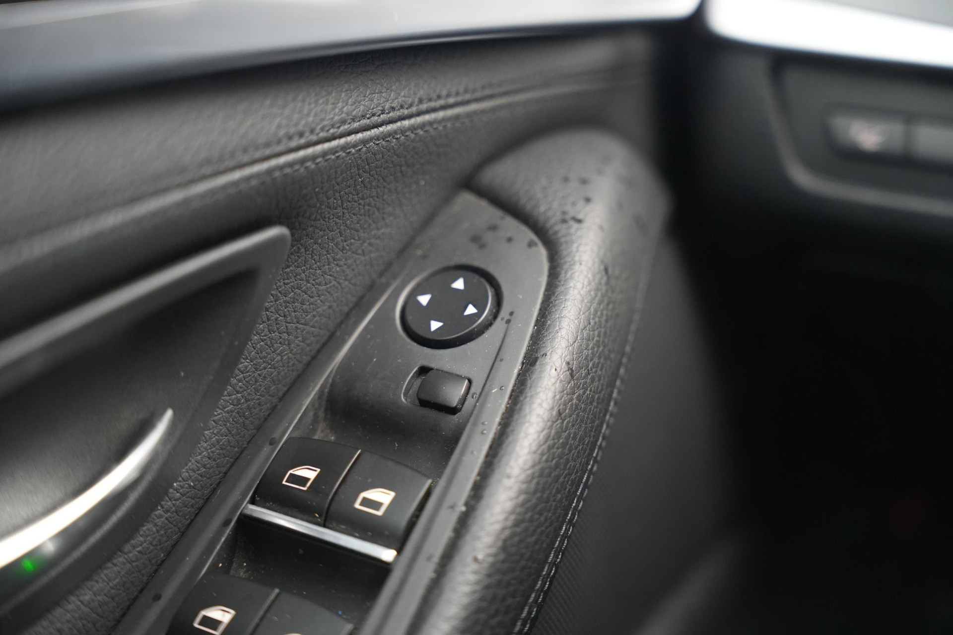 BMW 5 Serie 523i High Executive 2011 Sophisto-grau Brillanteffekt metallic (B90) 37