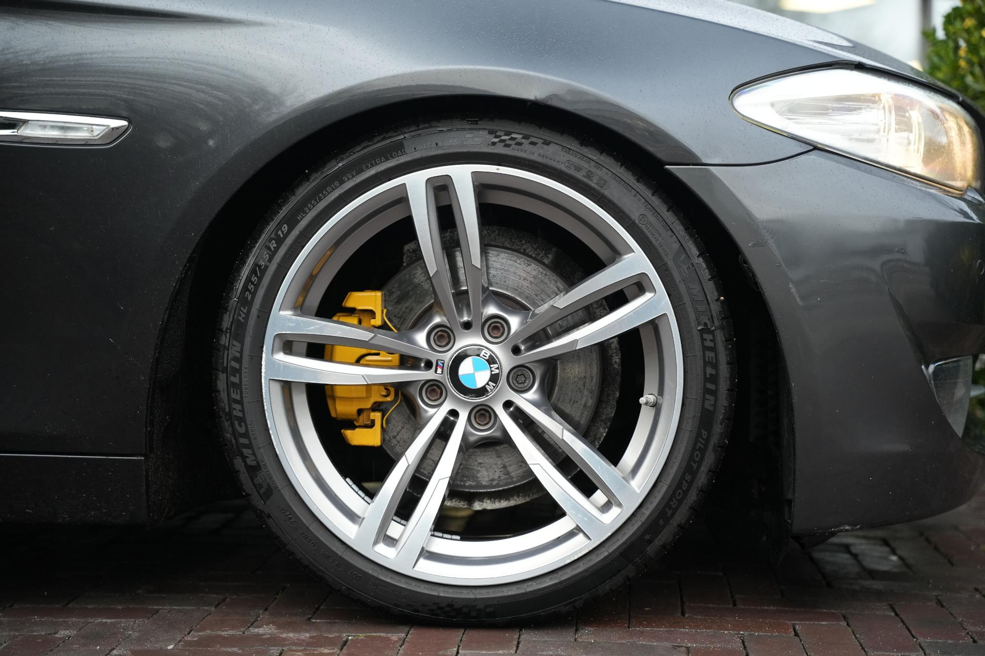 BMW 5 Serie 523i High Executive 2011 Sophisto-grau Brillanteffekt metallic (B90) 5