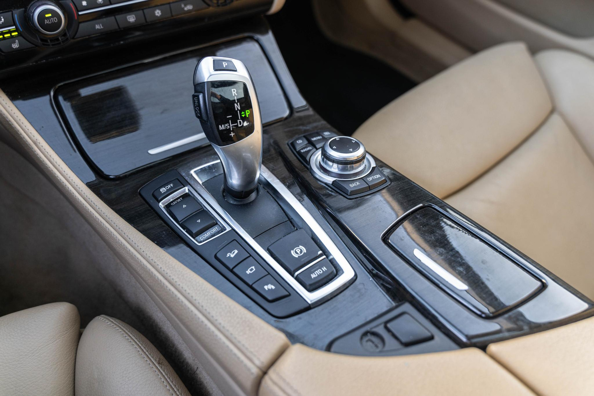 BMW 5 Serie Touring 528xi High Executive 2012 Imperialblau brillianteffekt metallic 15