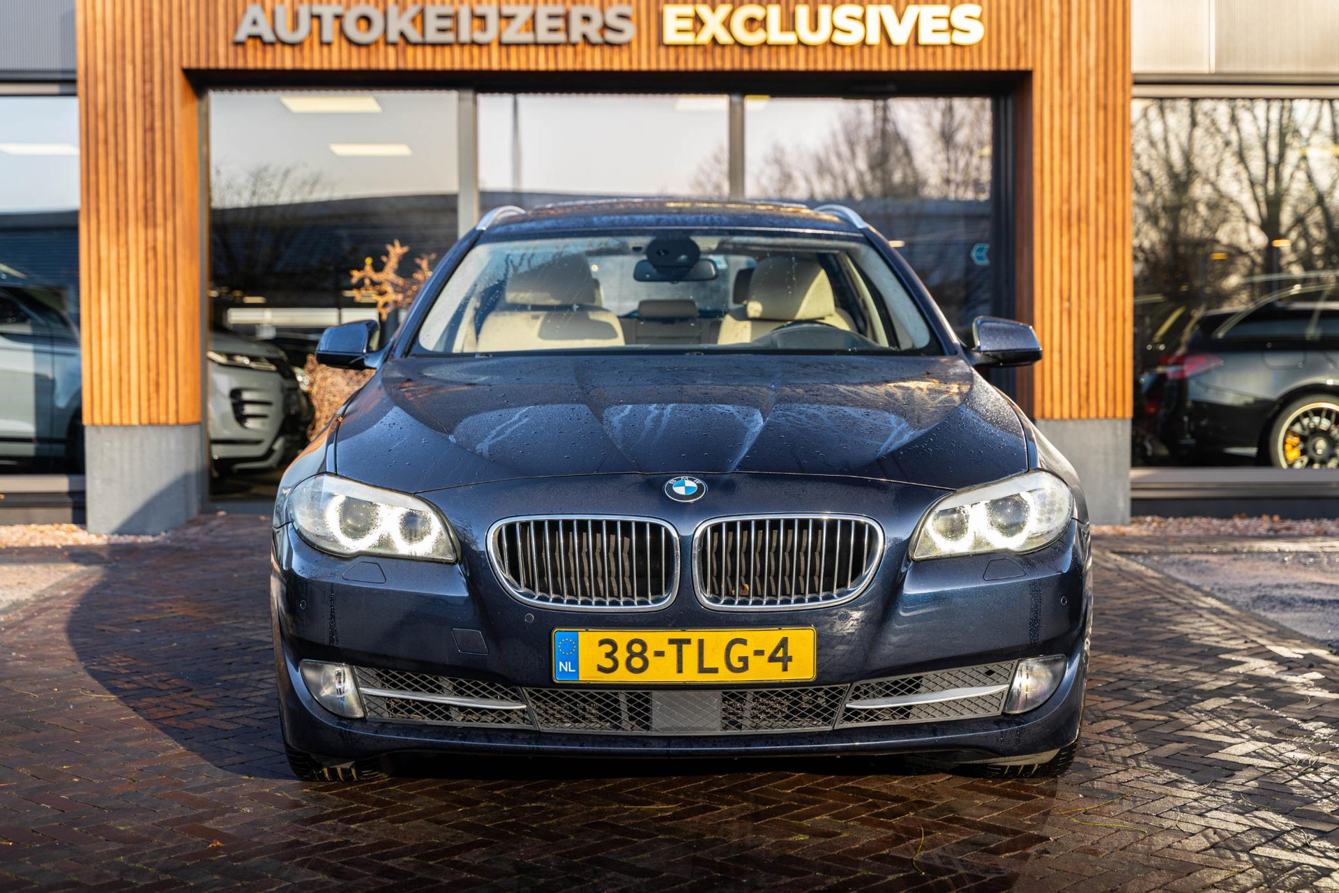 BMW 5 Serie Touring 528xi High Executive 2012 Imperialblau brillianteffekt metallic 3