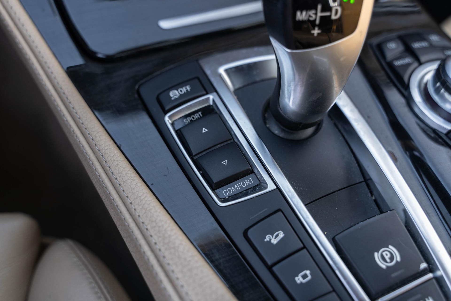 BMW 5 Serie Touring 528xi High Executive 2012 Imperialblau brillianteffekt metallic 34