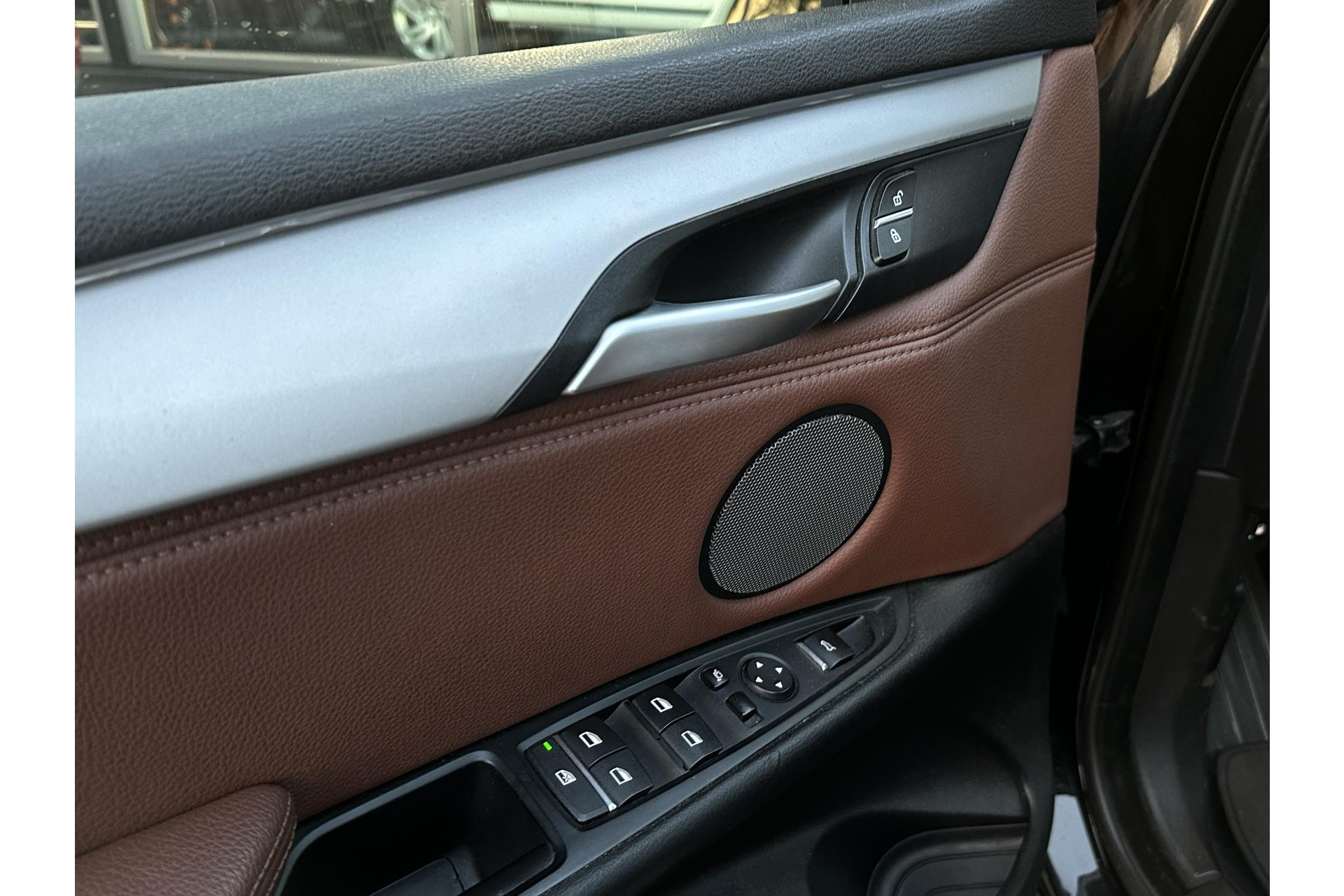 BMW X5 xDrive40e iPerformance High Executive 2017 black-sapphire metallic (475) 16