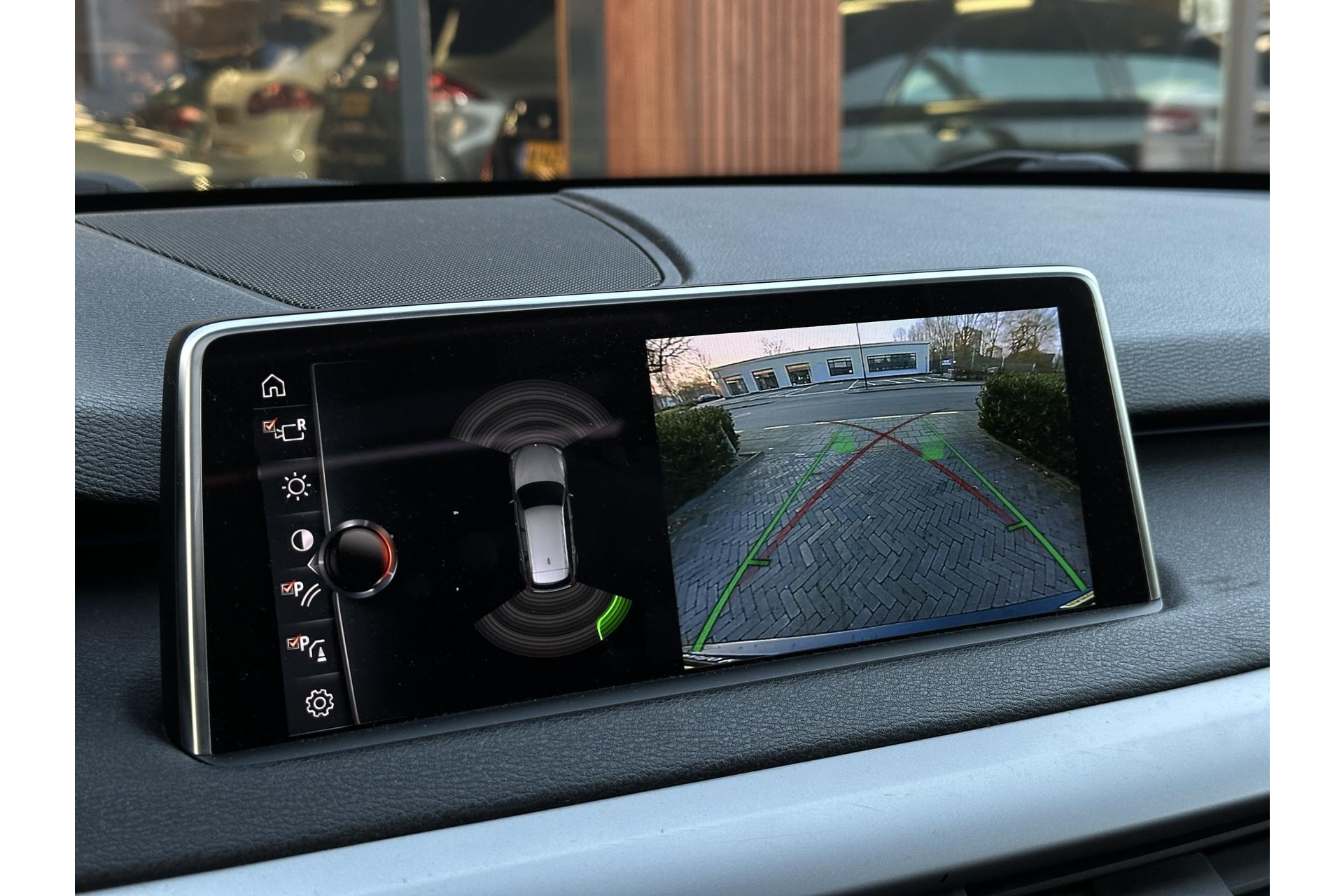 BMW X5 xDrive40e iPerformance High Executive 2017 black-sapphire metallic (475) 30