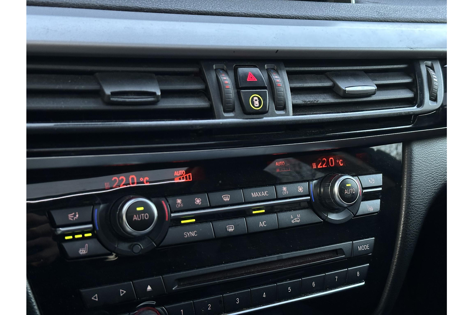 BMW X5 xDrive40e iPerformance High Executive 2017 black-sapphire metallic (475) 34