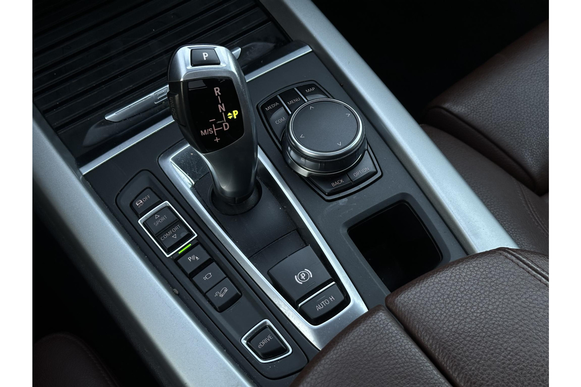 BMW X5 xDrive40e iPerformance High Executive 2017 black-sapphire metallic (475) 37